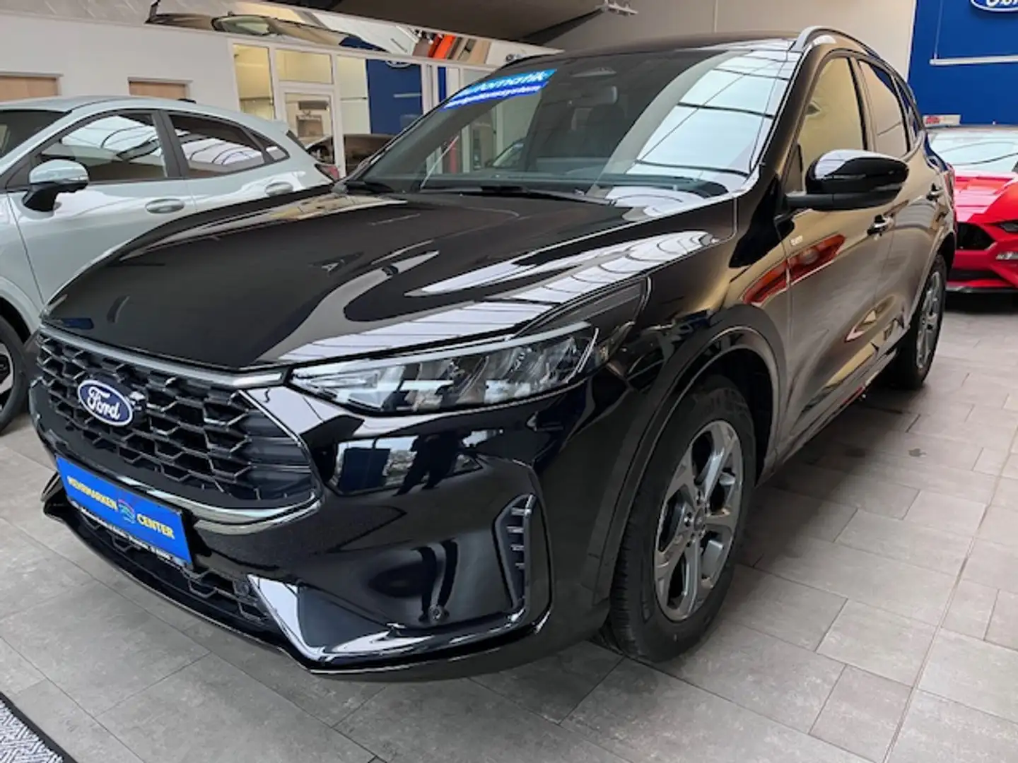 Ford Kuga 1,5 EcoBoost  ST-Line Automatik mit Winter-Paket Schwarz - 1