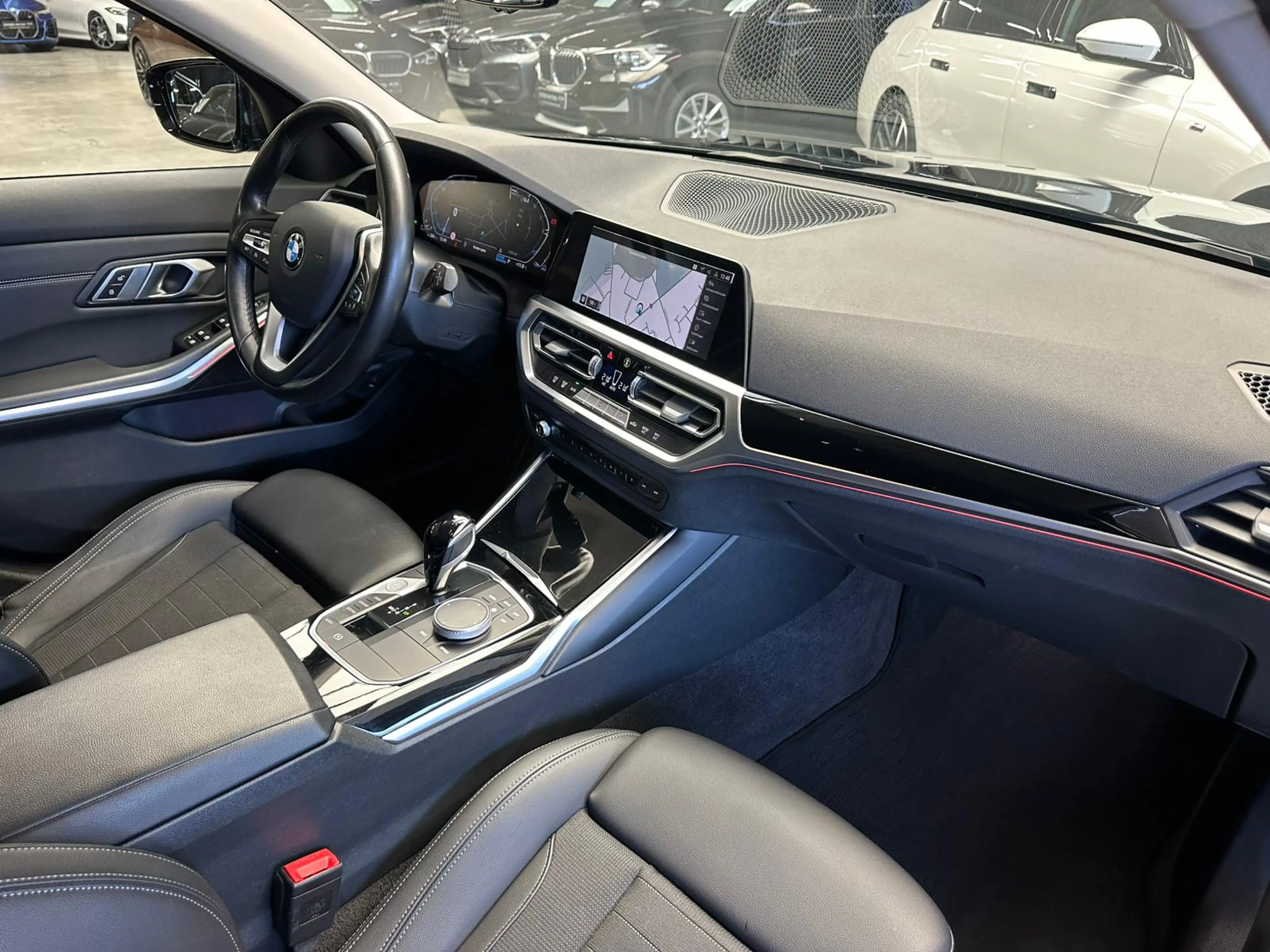 BMW 316 dA Touring Alu18"/SportZet/Led/Pdc *1j garantie* — photo 10