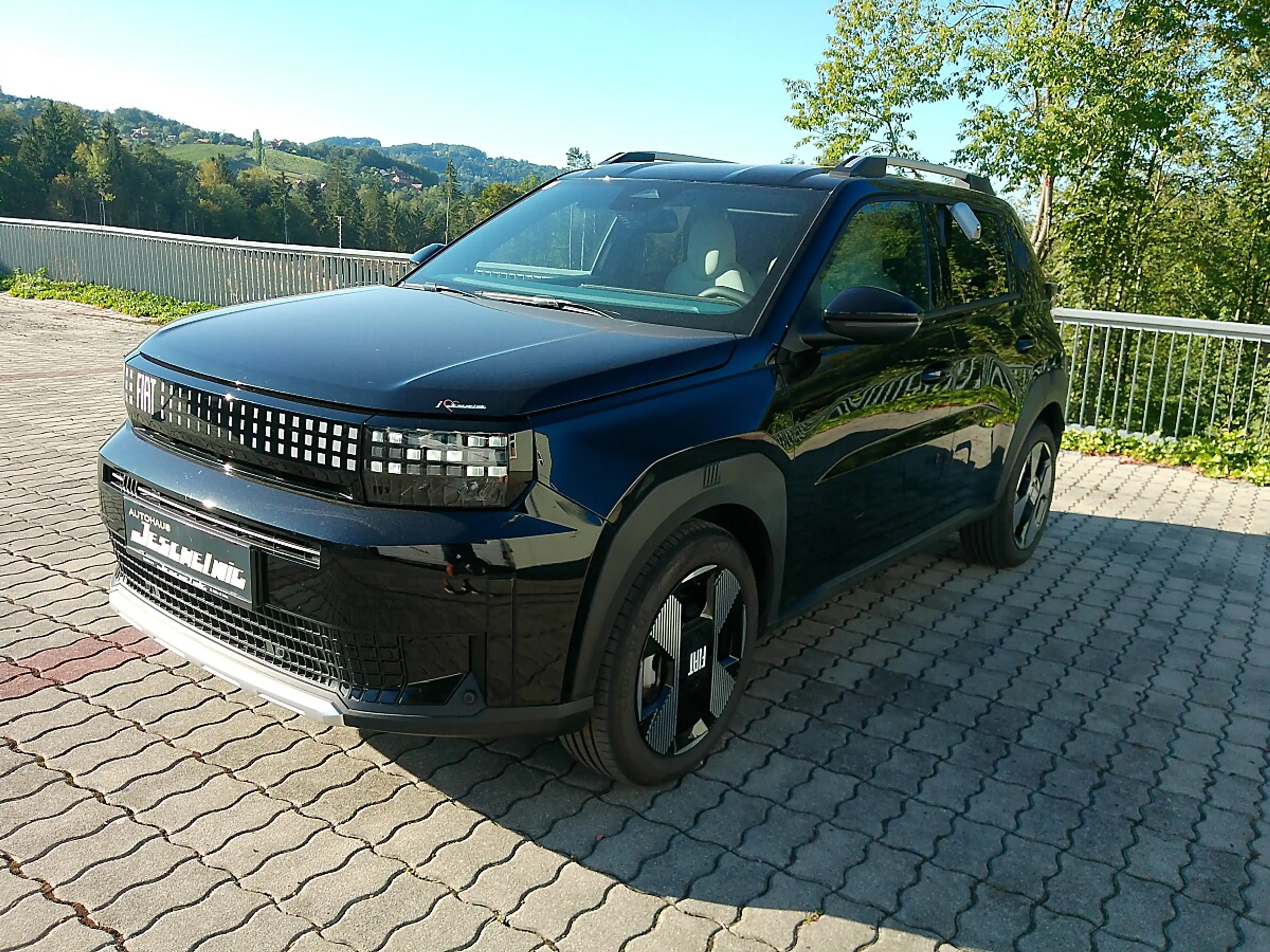 Fiat Grande Panda Hybrid mHEV 110 6-Gang eDCT La Prima