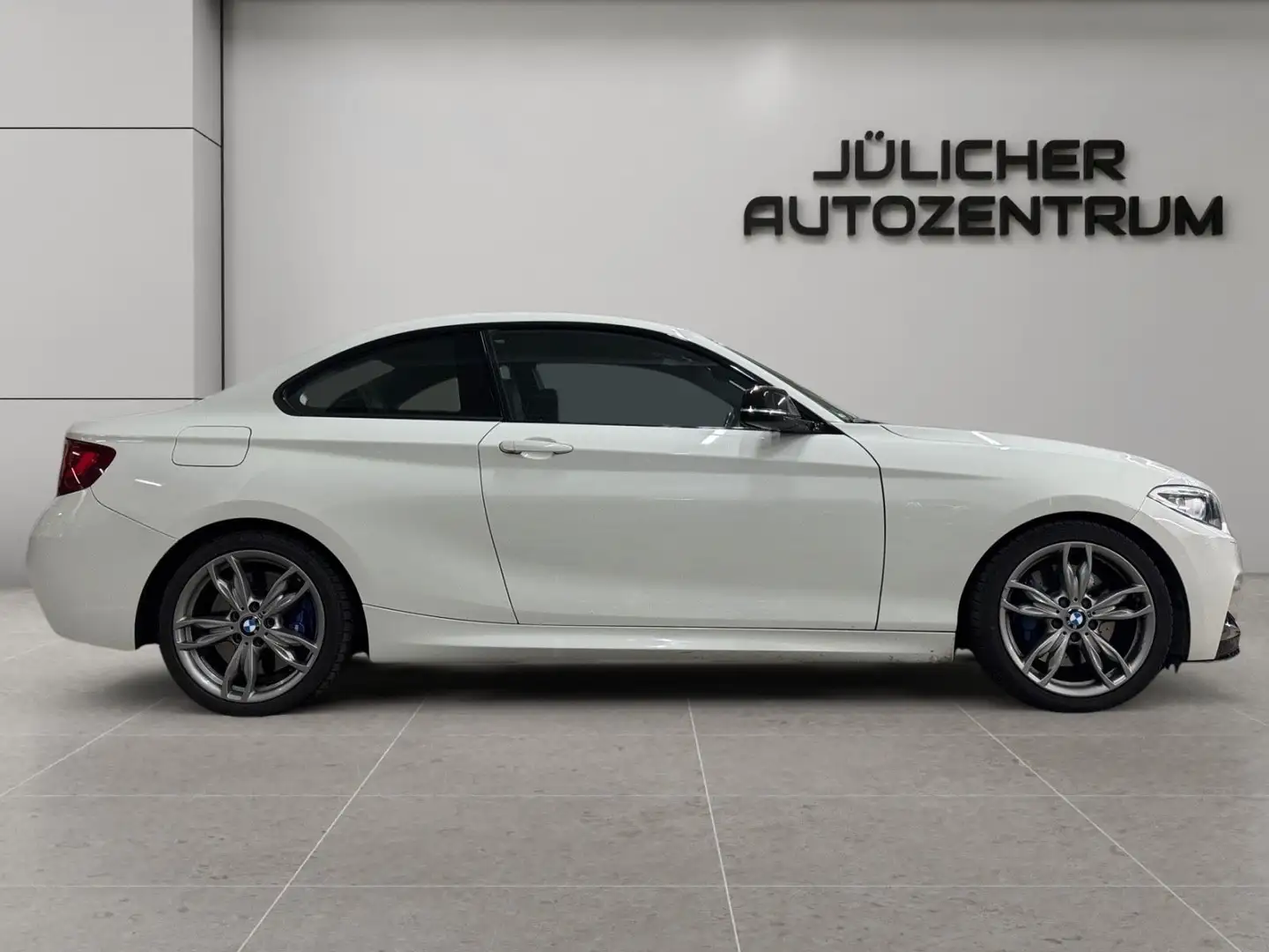 BMW 235 i Coupe Aut., Insp. Neu, 1 Jahr Garantie Blanc - 2