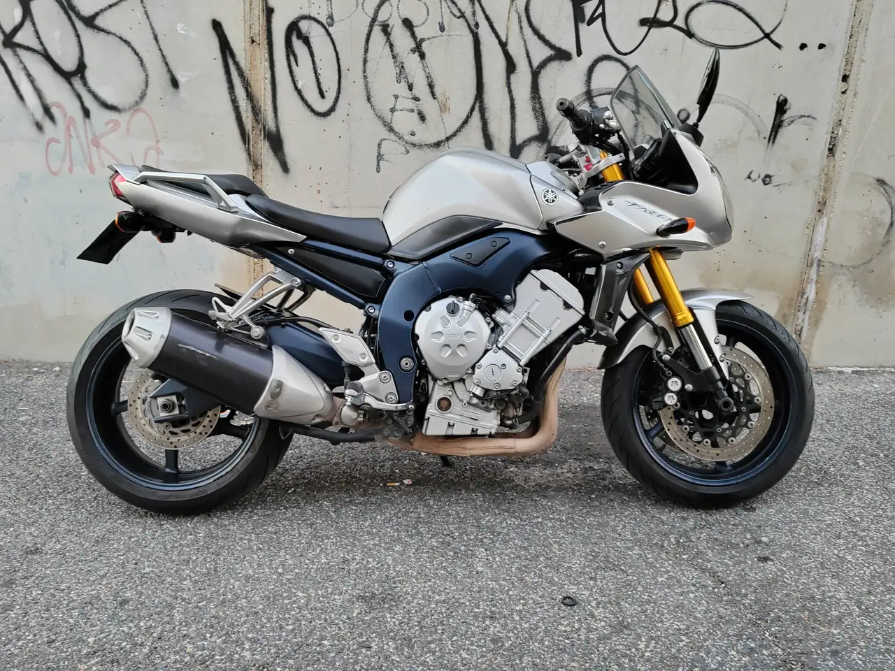 Yamaha FZ 1