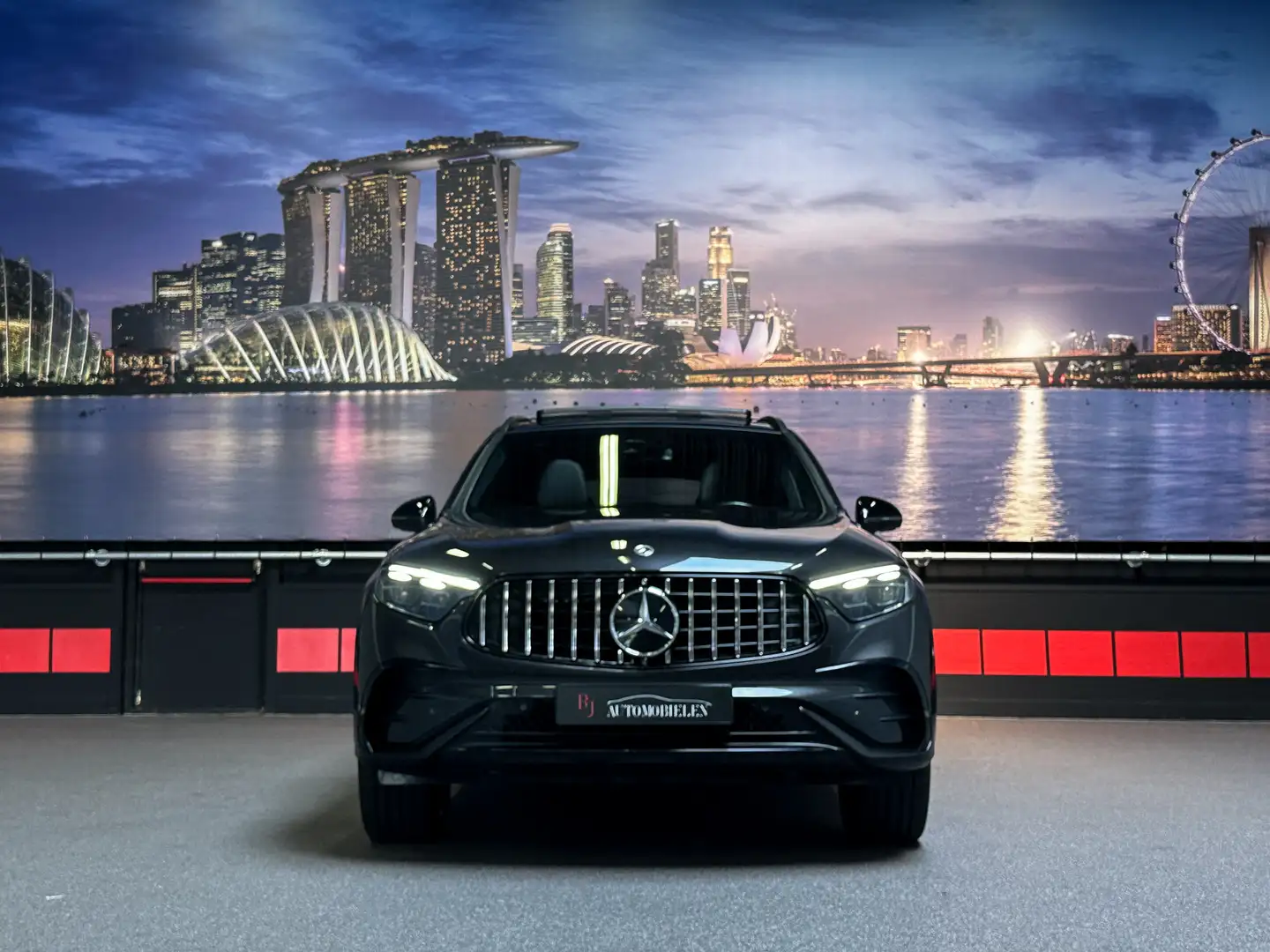 Mercedes-Benz GLC 63 AMG 300e 4MATIC Pack NL NAP |HUD|Memory|Leder|Digital Gris - 2