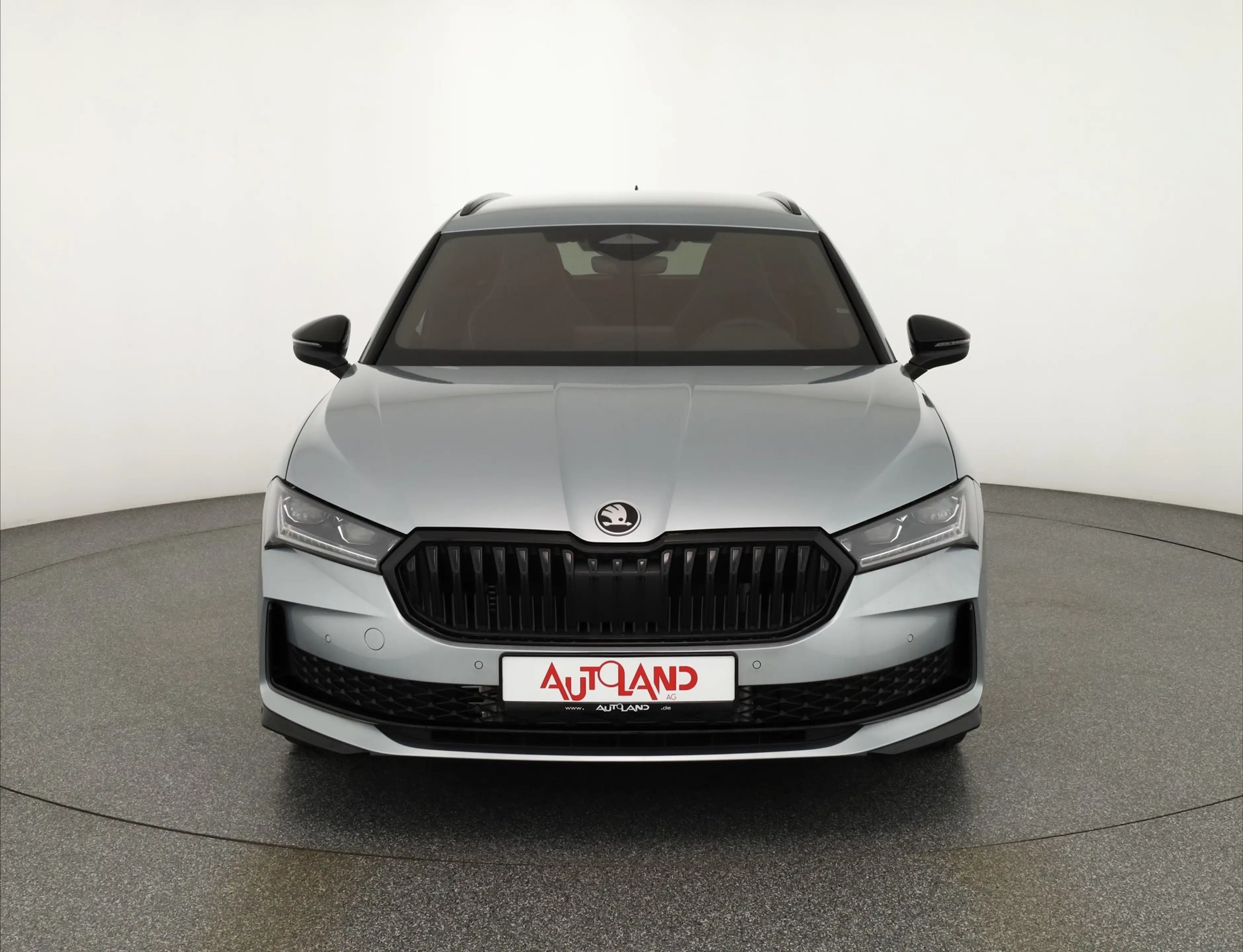 Skoda Superb Combi Sportline 2.0 TSI DSG LED ACC AHK — photo 8