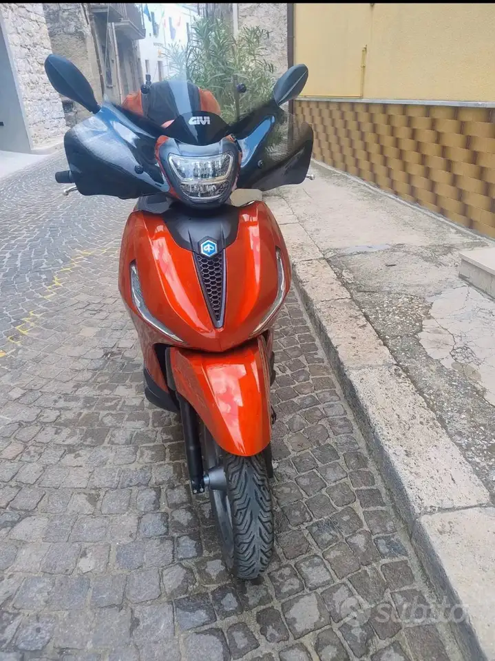 Piaggio Beverly 300