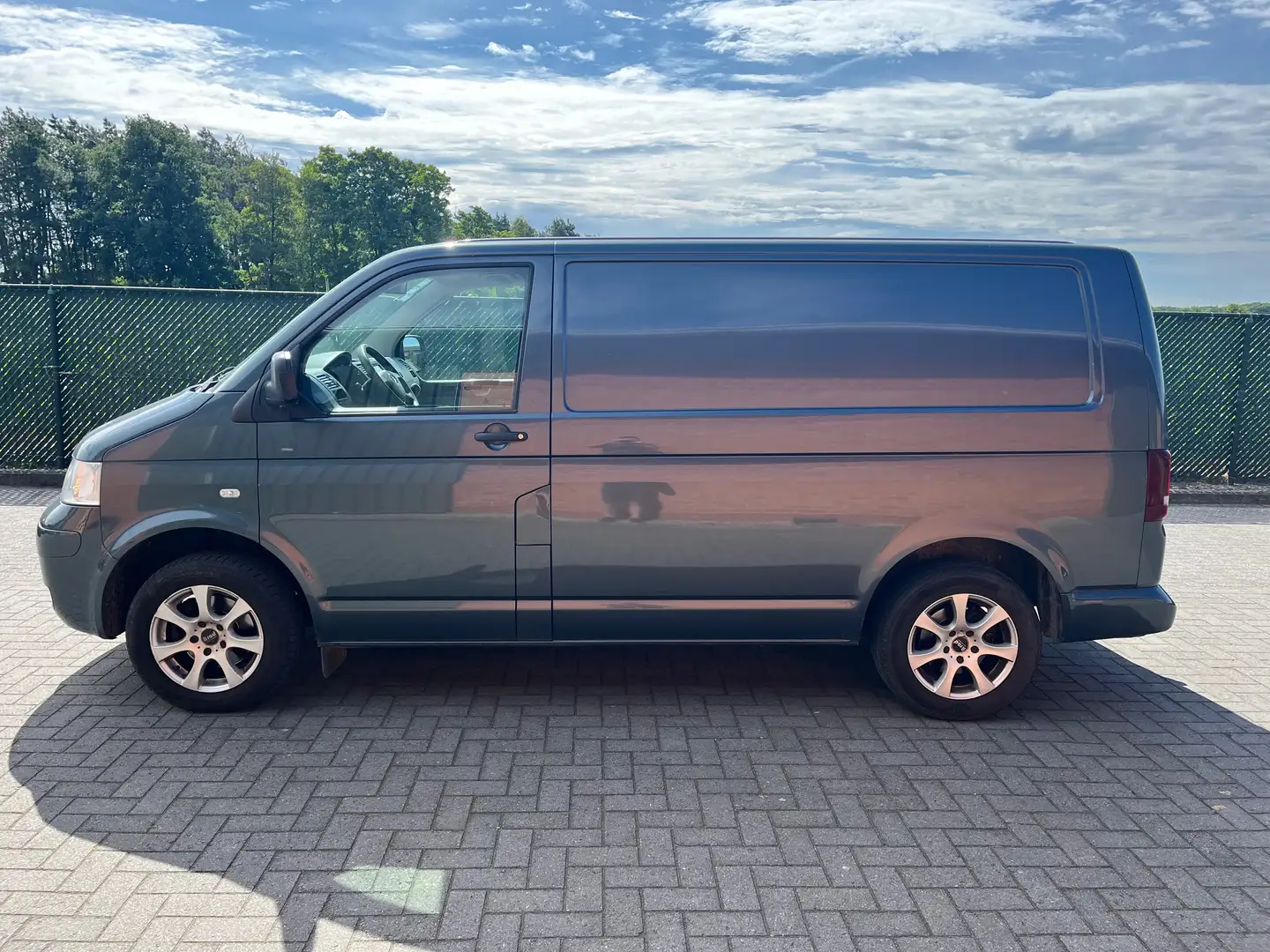 Volkswagen T5 Transporter 1.9 TDi Voor Export Of Handel - 2