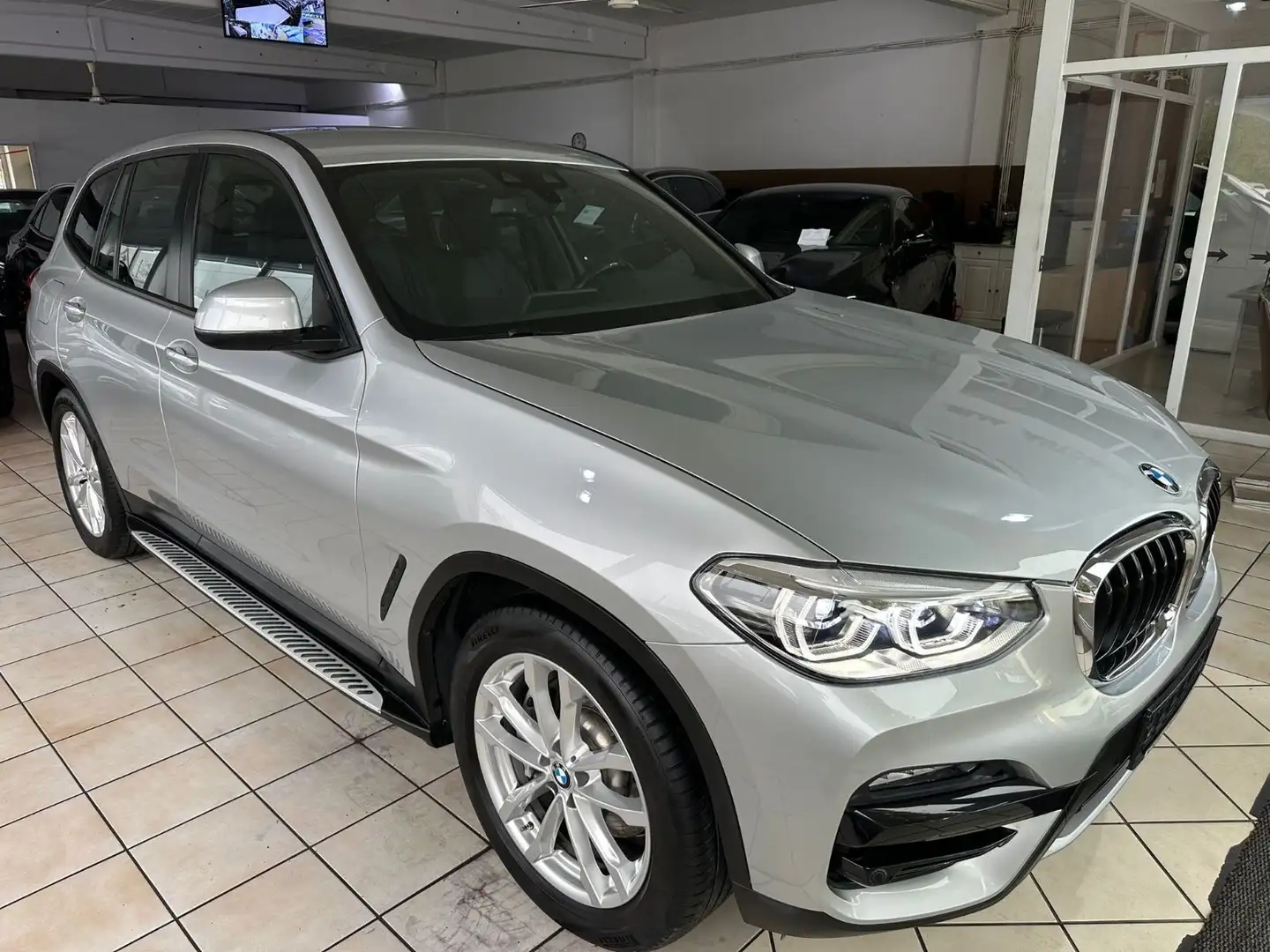 BMW X3 xDrive 30 d Advantage Steptronic Zilver - 2