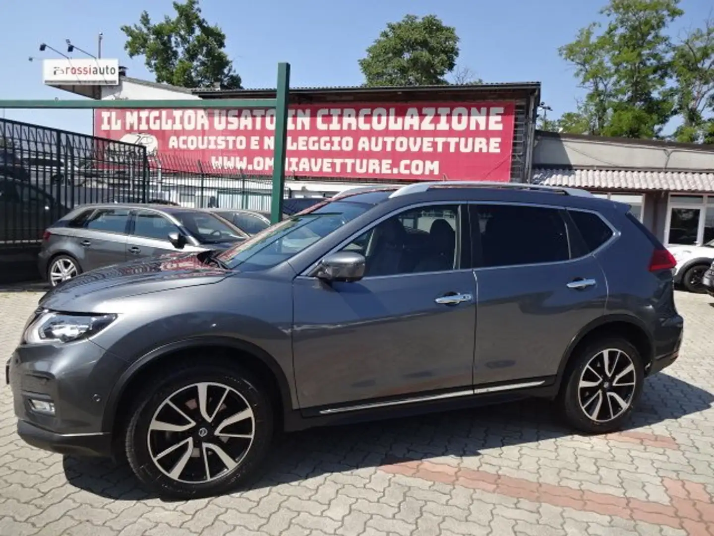 Nissan X-Trail 2.0 dci Tekna 4wd Grigio - 1