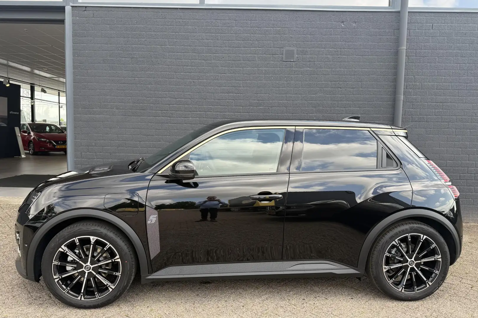 Renault R 5 urban range techno 40 kWh 18'' Chrono|Pack Winter| Nero - 2