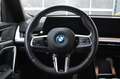 BMW iX2 EDrive20 67 kWh/M-Pakket/Pano Schwarz - thumbnail 17