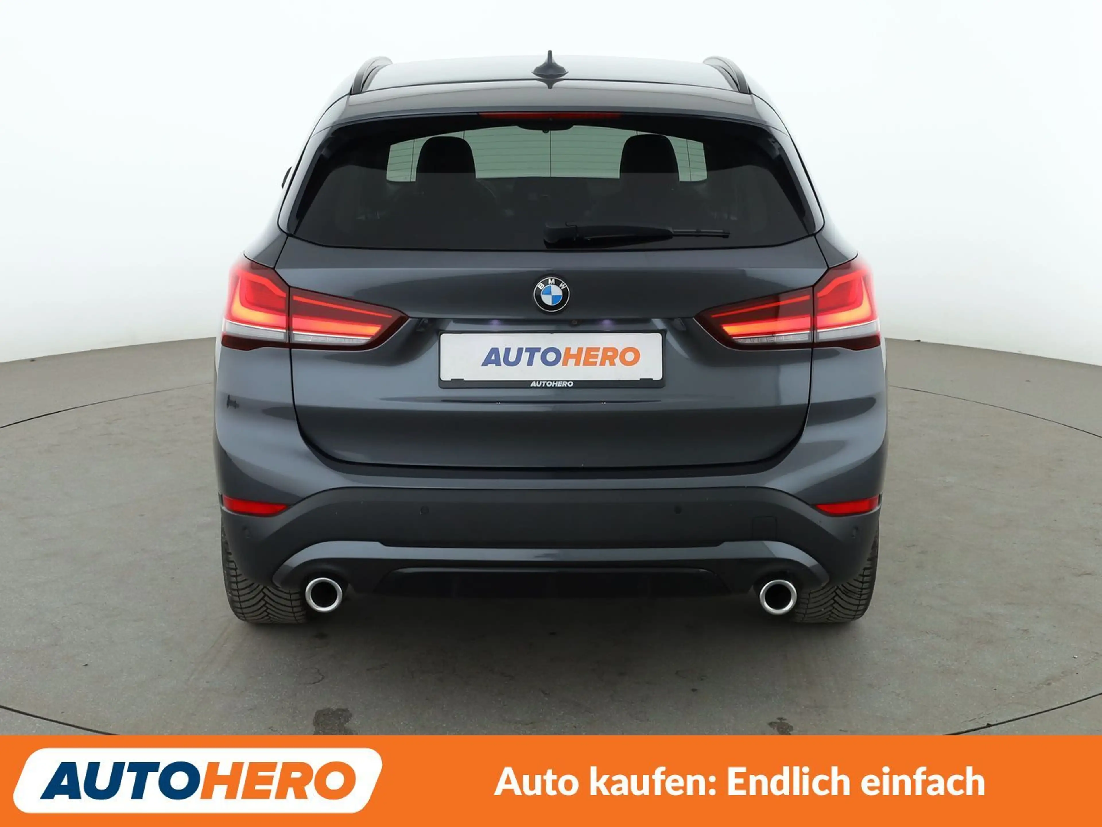 BMW X1 xDrive 20d Sport Line Aut.*NAVI*LED*HUD*CAM*PDC* — photo 5