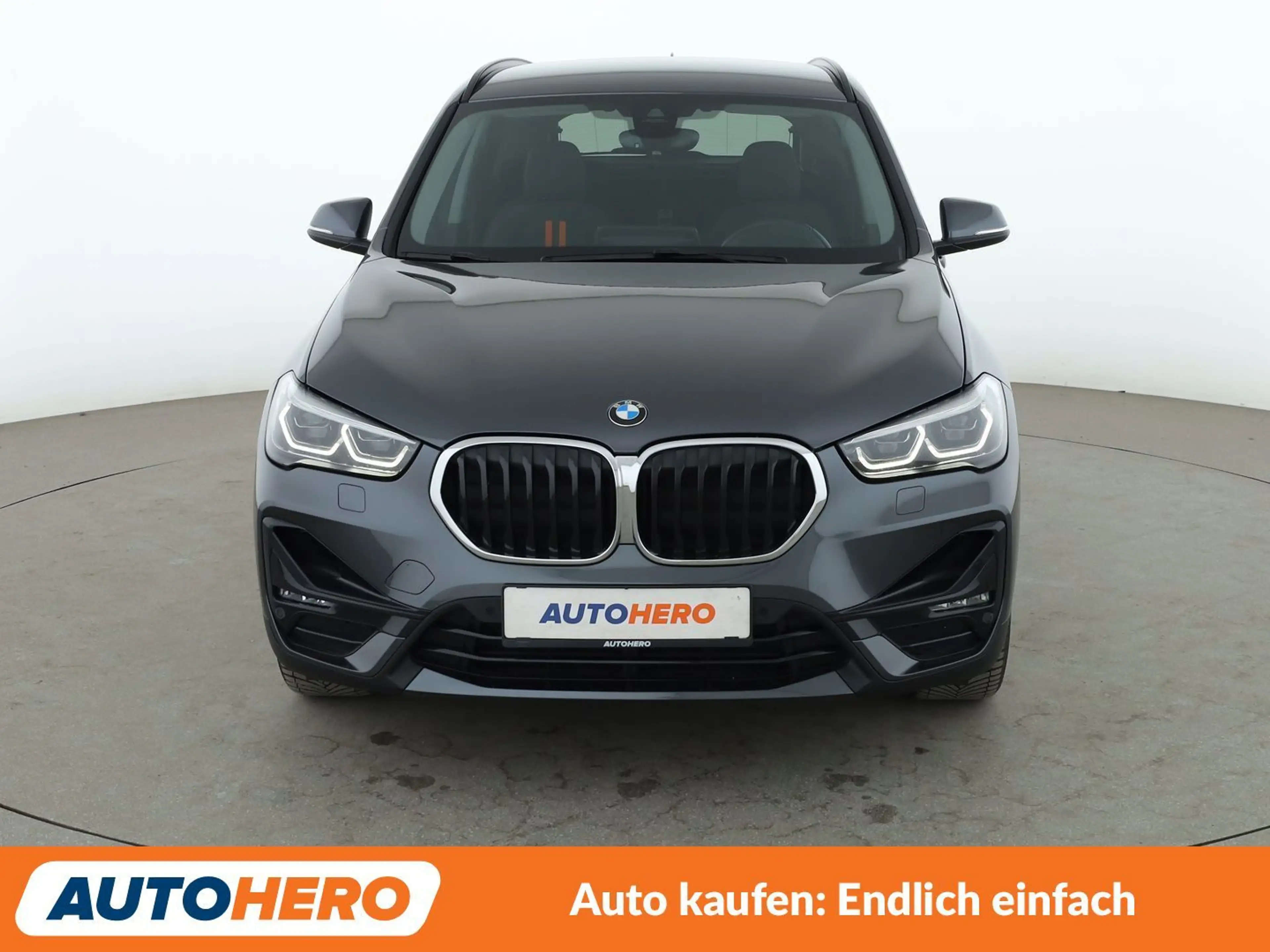 BMW X1 xDrive 20d Sport Line Aut.*NAVI*LED*HUD*CAM*PDC* — photo 9
