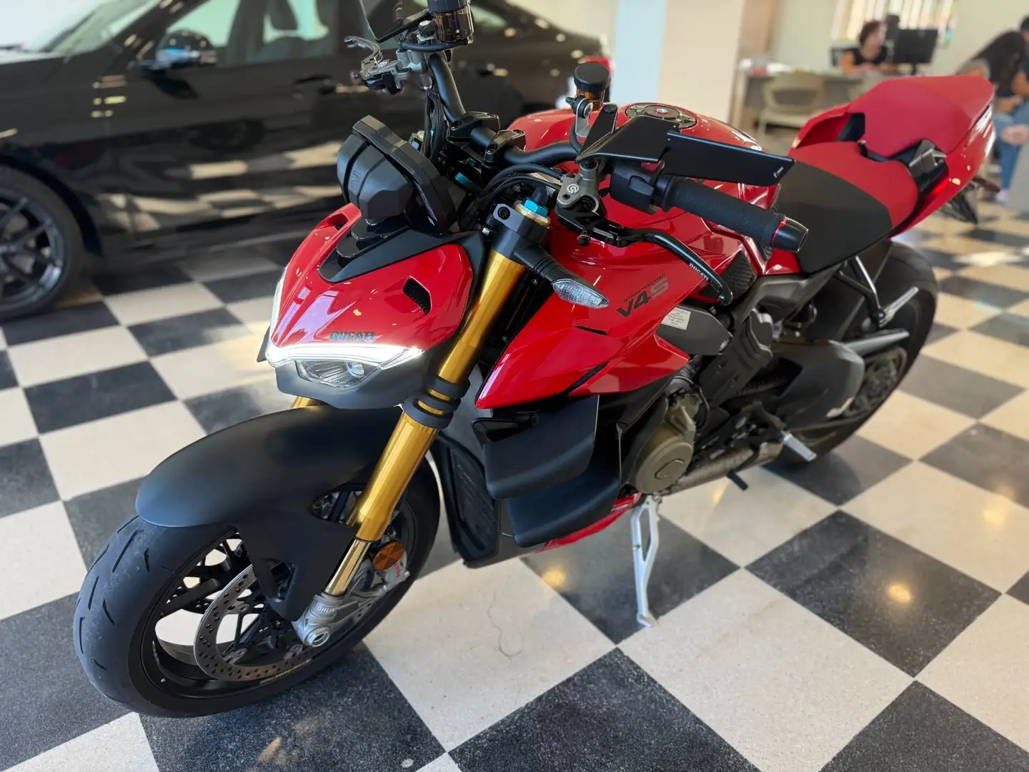 Ducati Streetfighter Rosso - 1