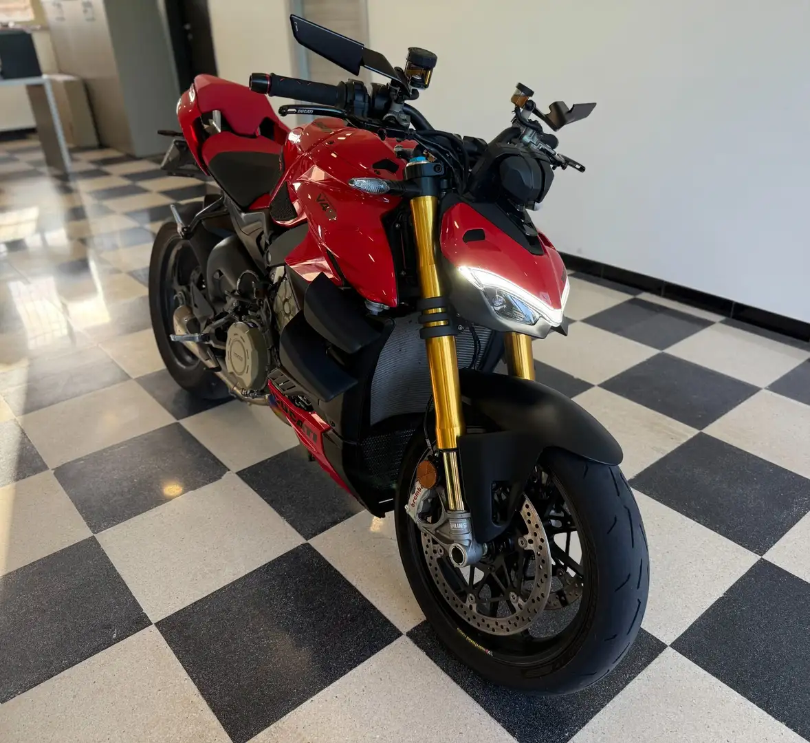 Ducati Streetfighter Rosso - 2