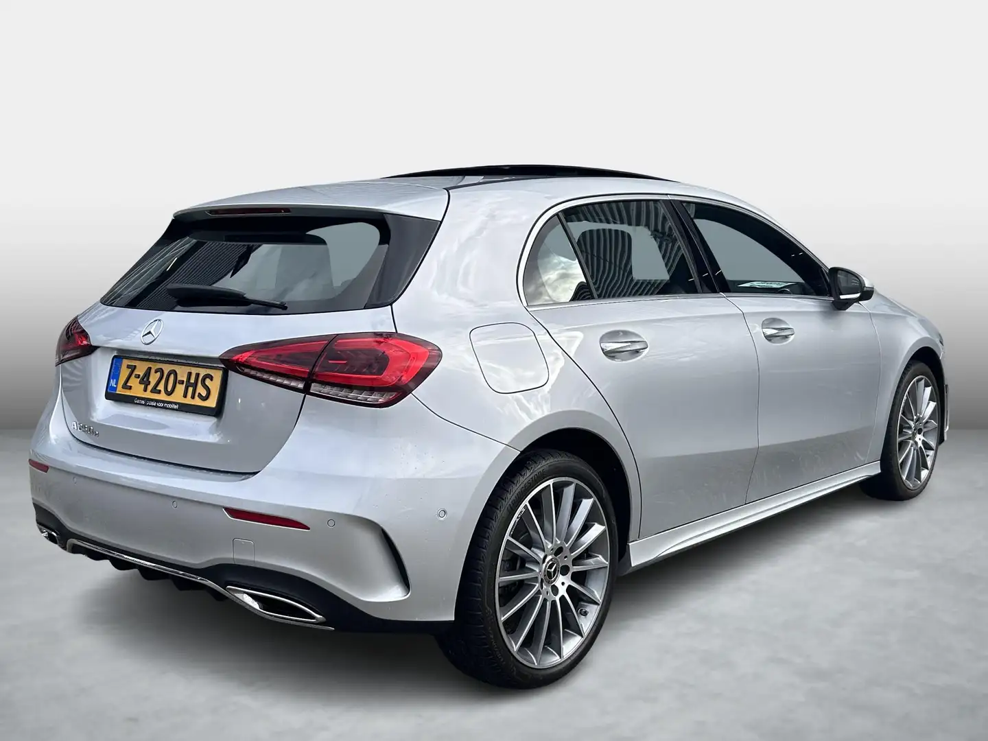 Mercedes-Benz A 250 e AMG Line | Panoramadak | Sfeerverlichting | Stoe Grijs - 2