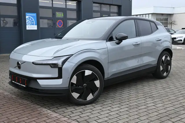 Volvo EX30 Single Motor Extended Range Ultra*ACC*PANO