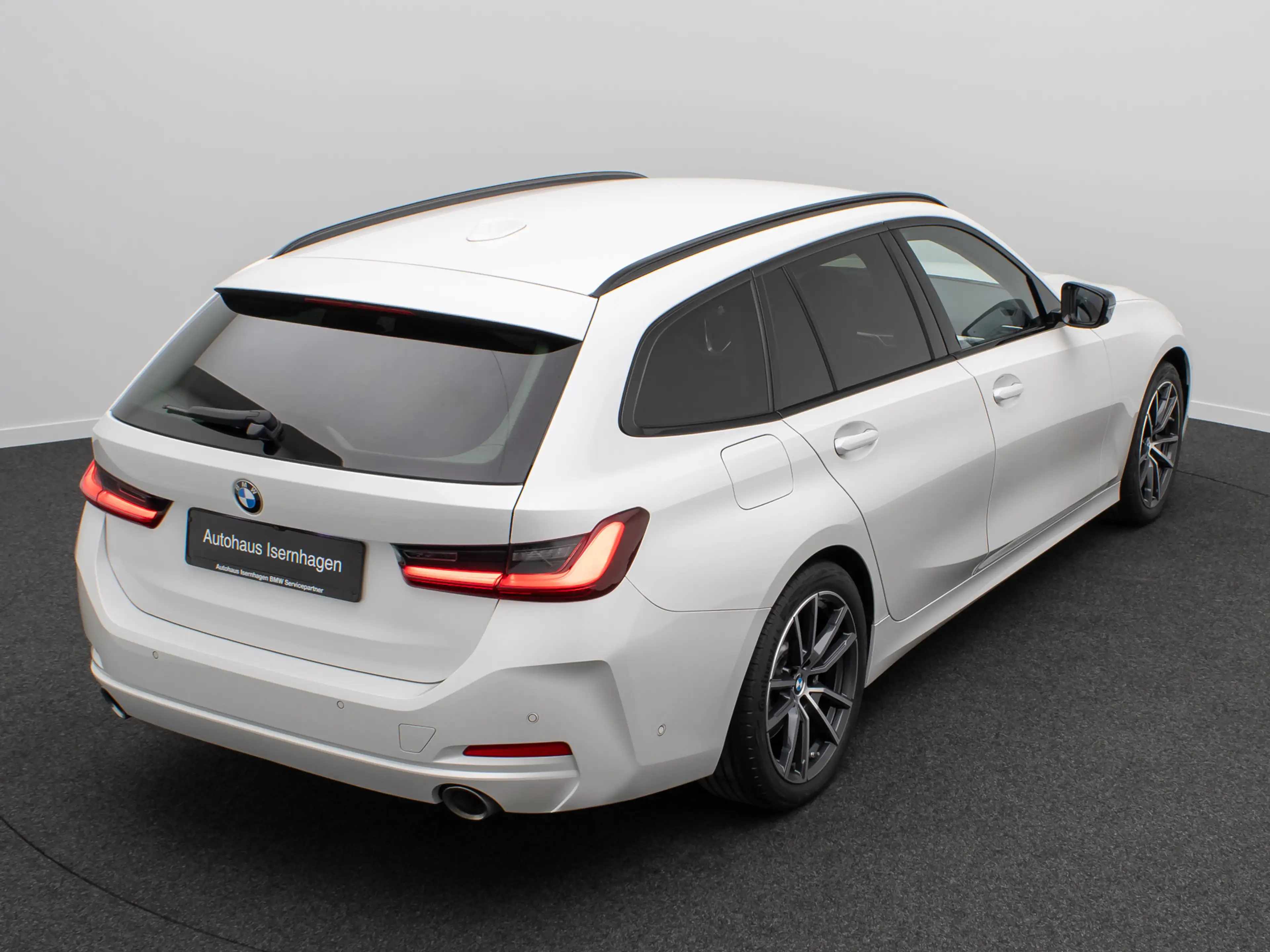 BMW 330 Komfort HUD Kamera H K Leder Sport 18Zoll — photo 7