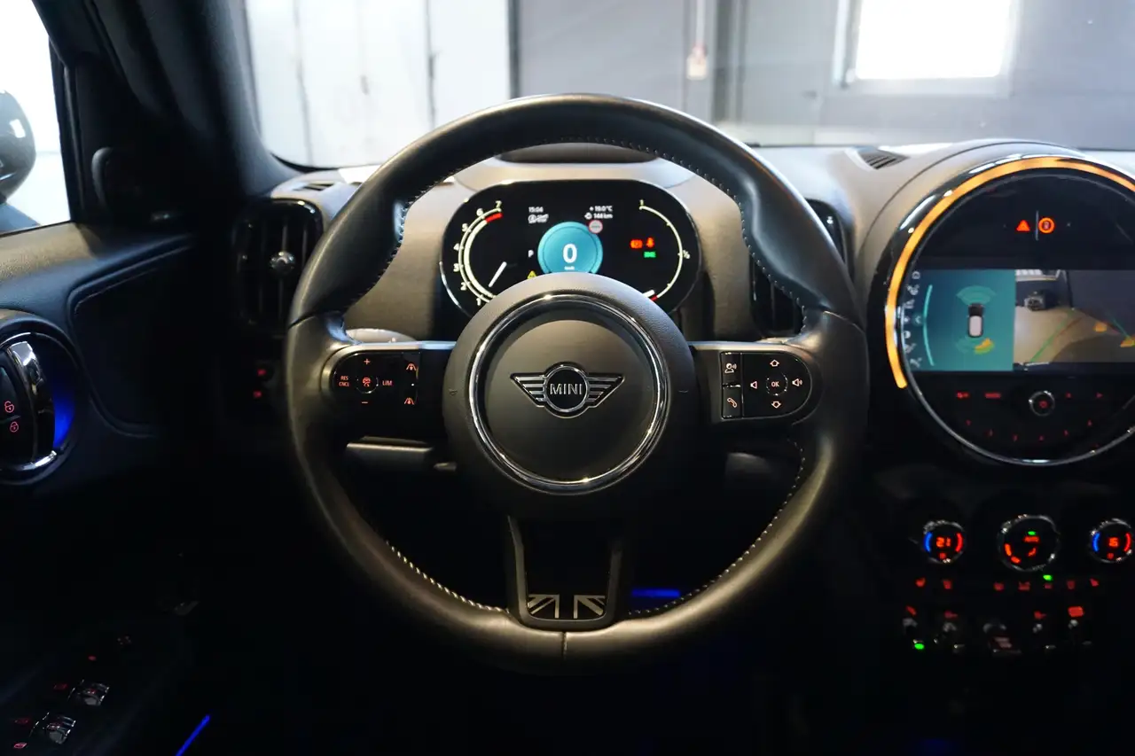 MINI Cooper Countryman 1.5 Cooper Yours auto Prezzo Reale 11