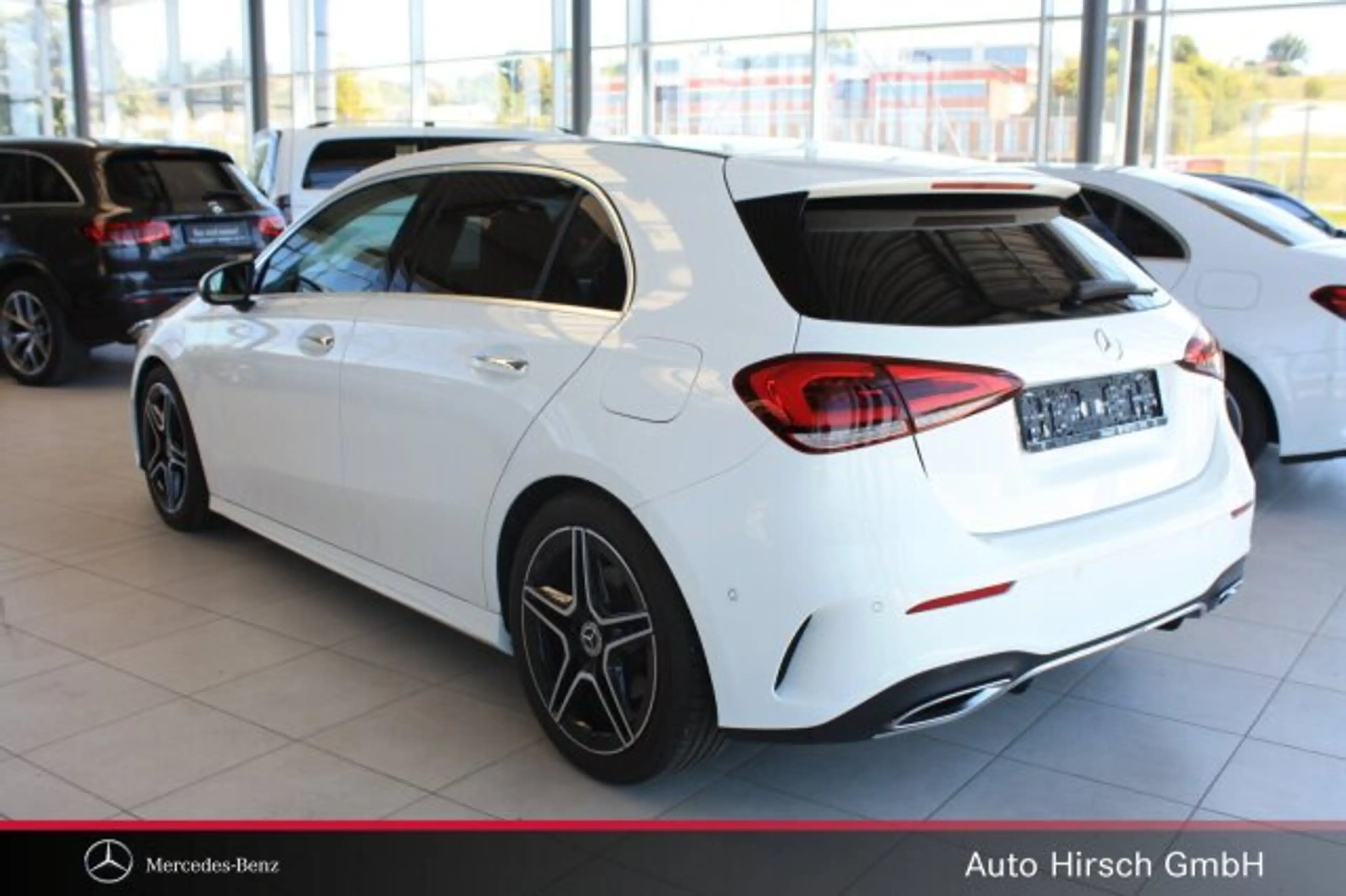 Mercedes-Benz A 250 A 250 Kompaktlimousine AMG Line/Navi/Keyless-Go — photo 4