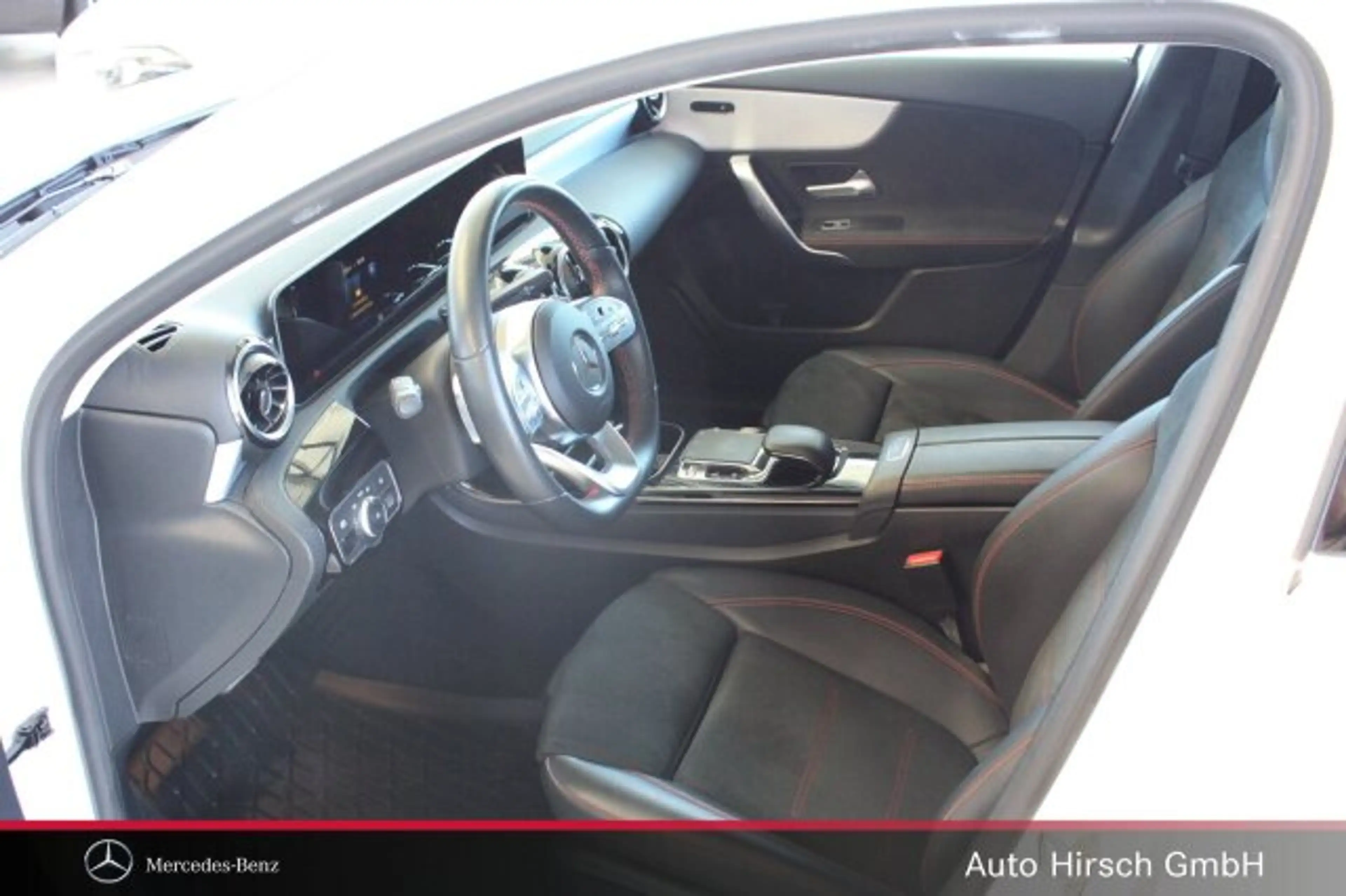 Mercedes-Benz A 250 A 250 Kompaktlimousine AMG Line/Navi/Keyless-Go — photo 5