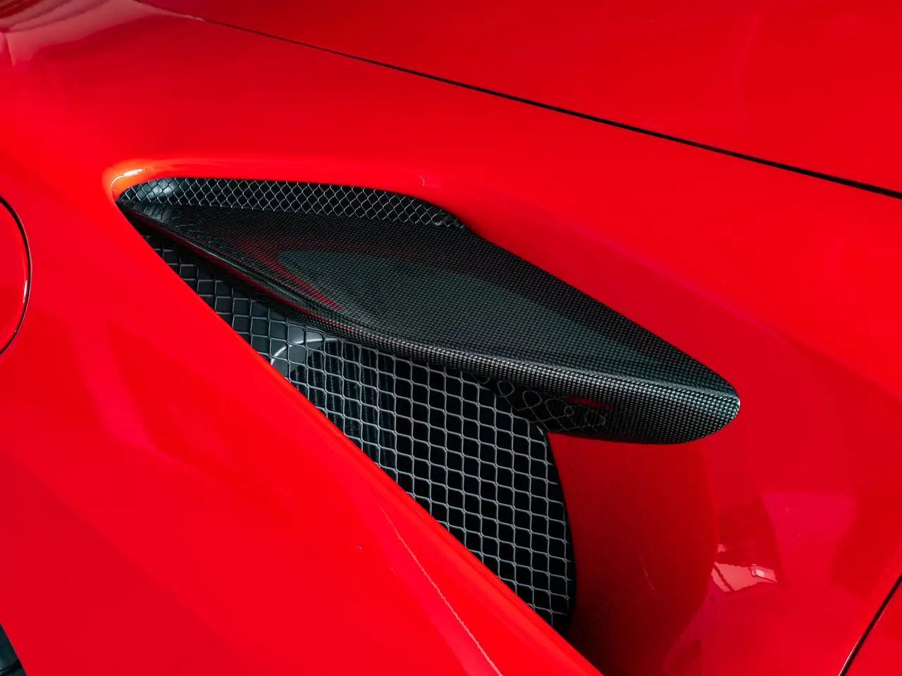 Ferrari F8 Spider снимка Ferrari F8 Spider