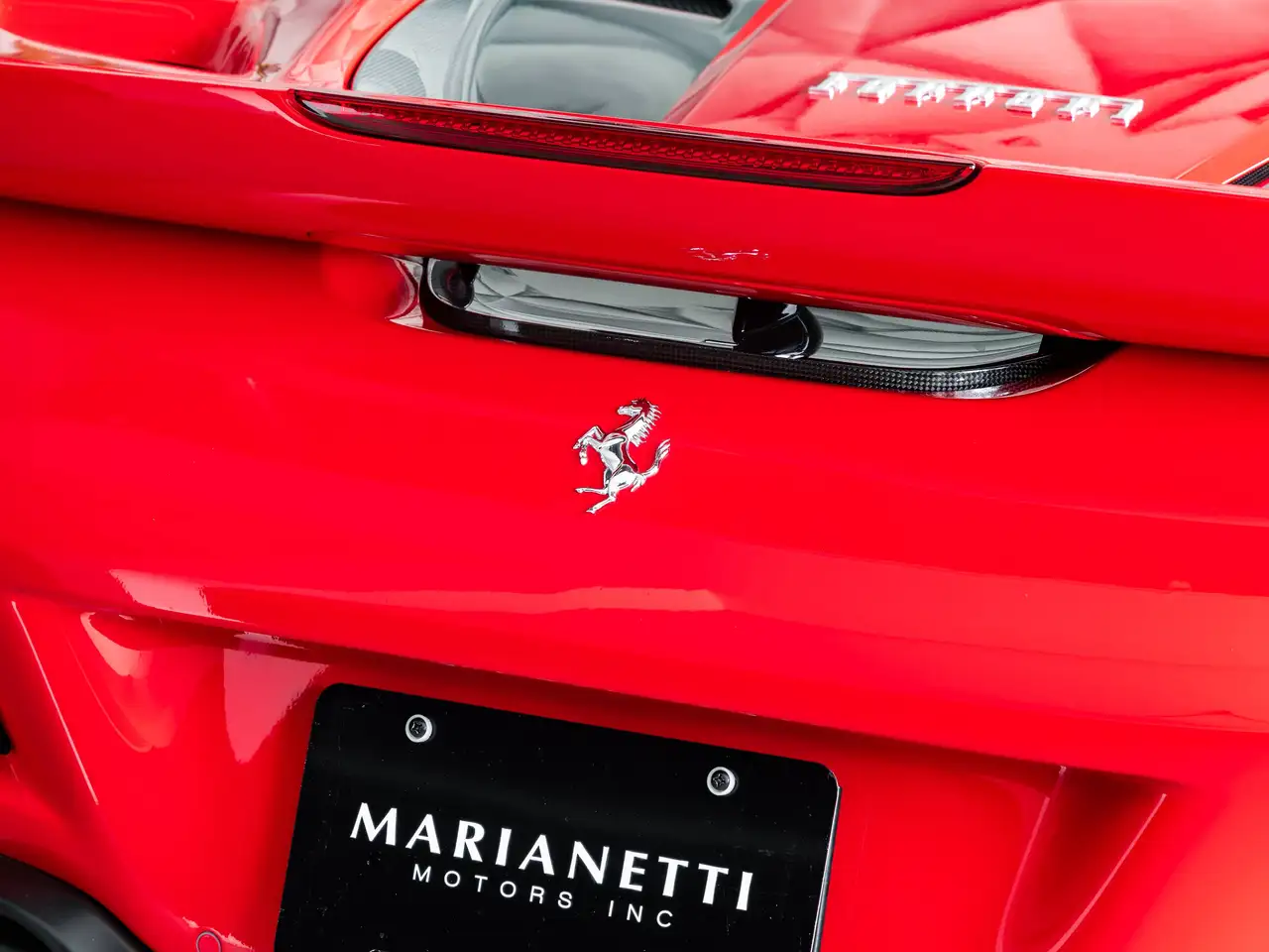Ferrari F8 Spider снимка Ferrari F8 Spider