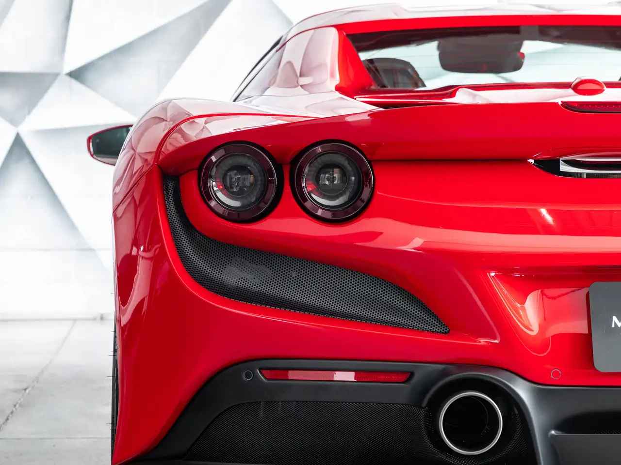 Ferrari F8 Spider снимка Ferrari F8 Spider