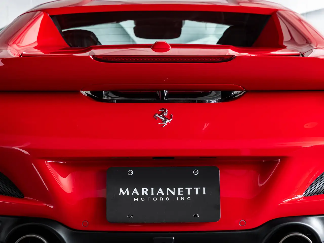 Ferrari F8 Spider снимка Ferrari F8 Spider