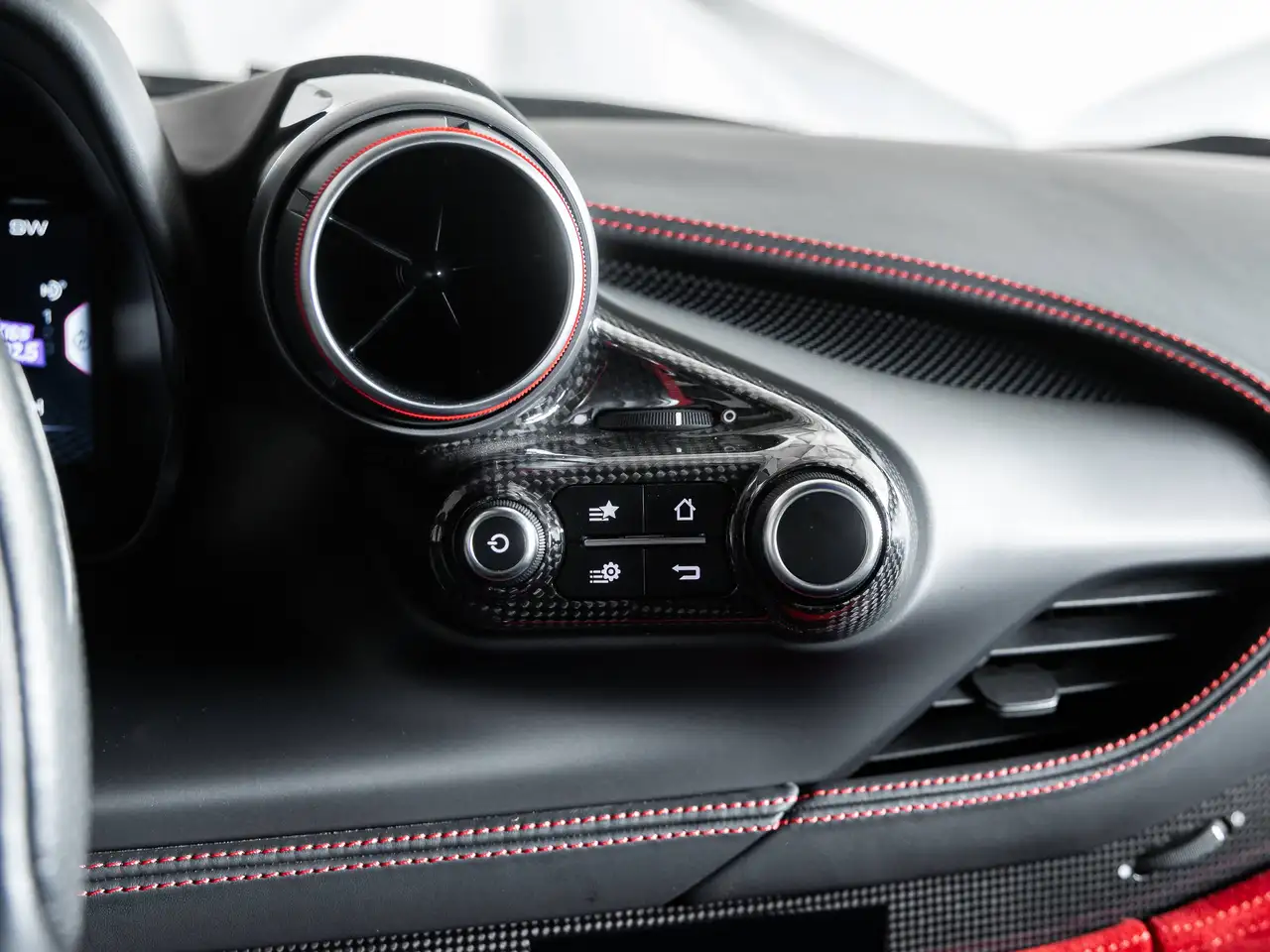Ferrari F8 Spider снимка Ferrari F8 Spider