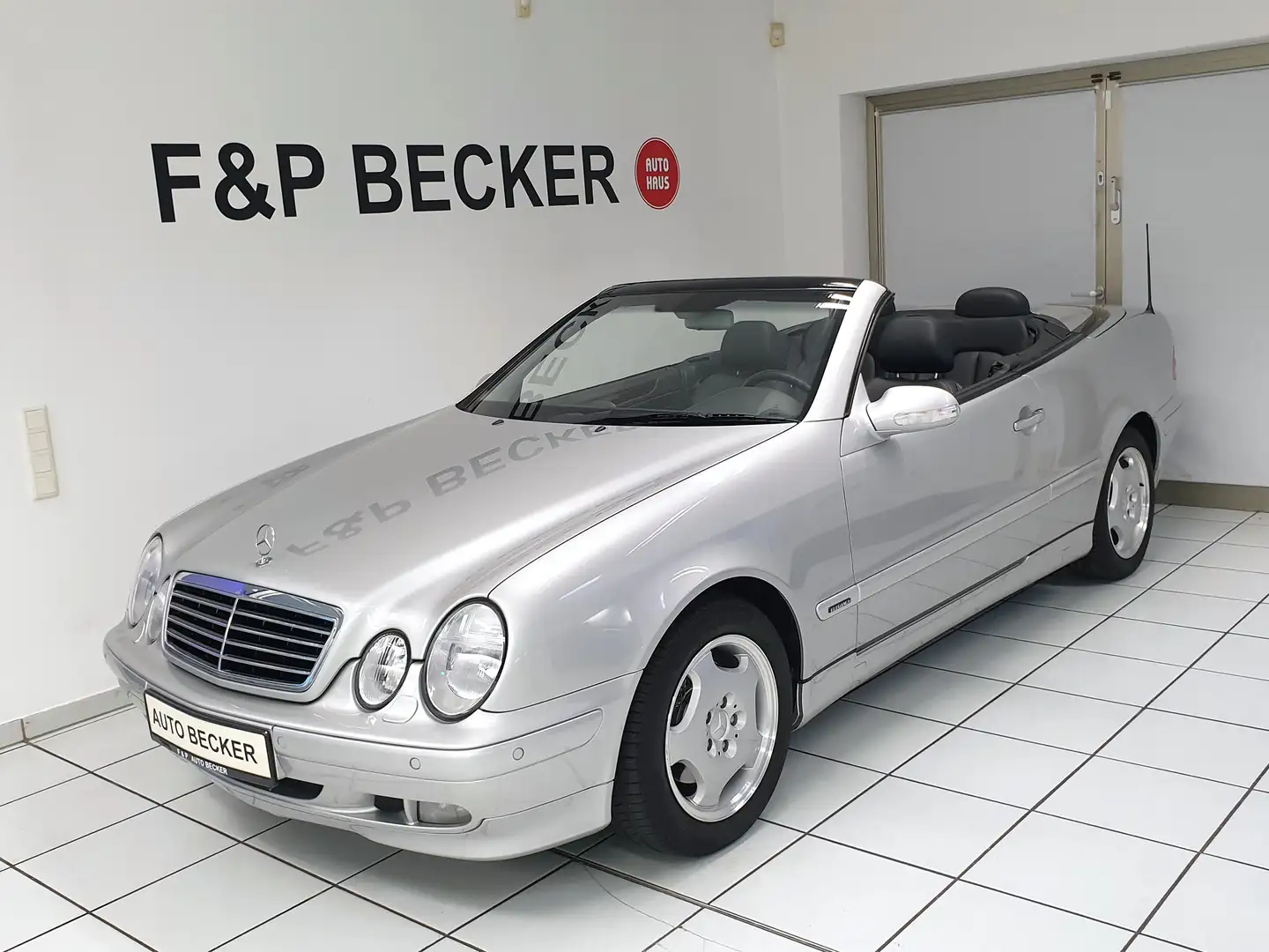 Mercedes-Benz CLK 230 CLK Cabrio 230 Kompressor 1.Hand Scheckheft MB Silber - 2