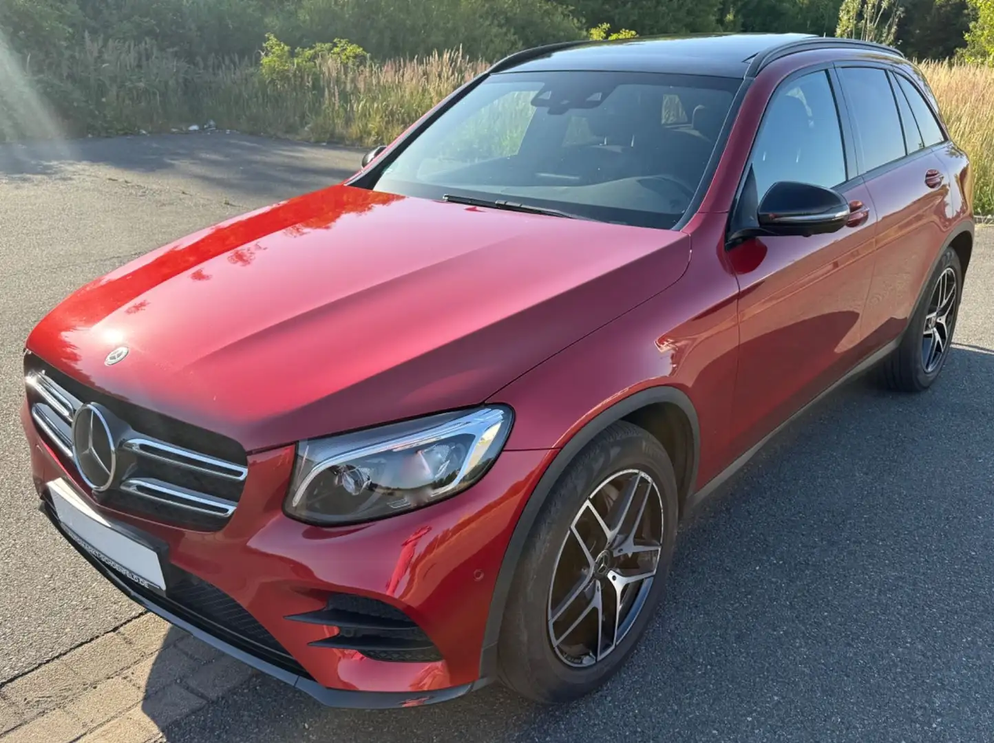Mercedes-Benz GLC 350 d AMG 4Matic Pano Ahk Burmester Rot - 1