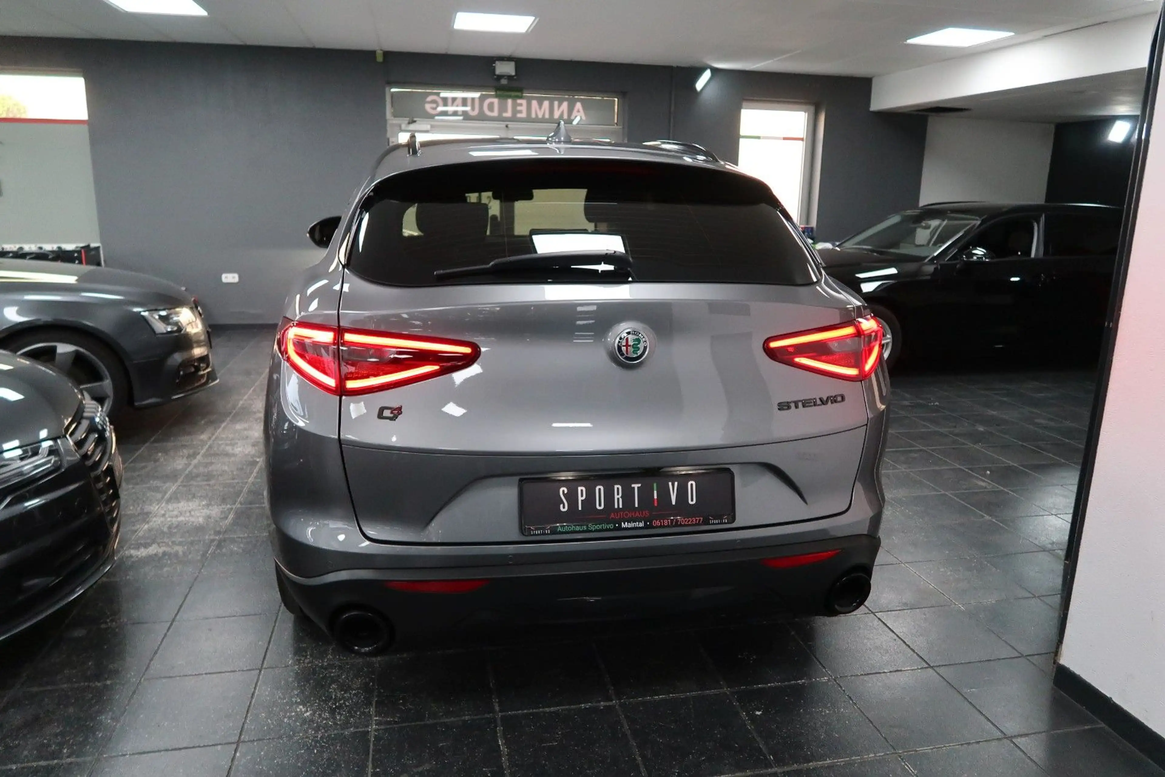 Alfa Romeo Stelvio B-Tech Q4*Carplay*BLS*AHK*KEYLESS*BI-XEN — photo 6