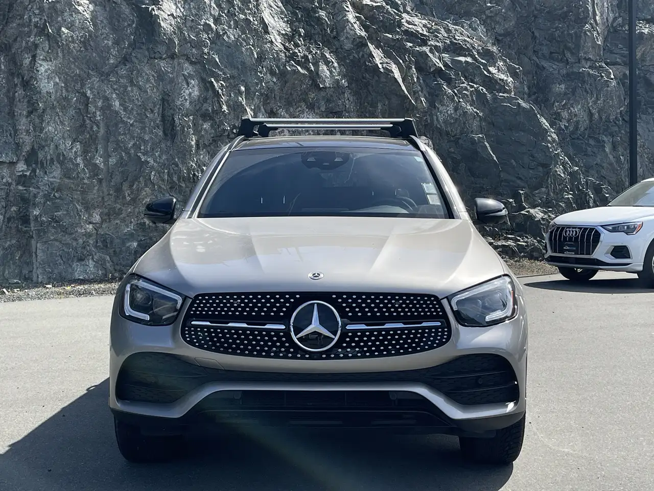 Mercedes-Benz GLC снимка Mercedes-Benz GLC