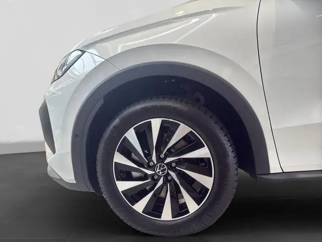 Volkswagen T-Roc view 7