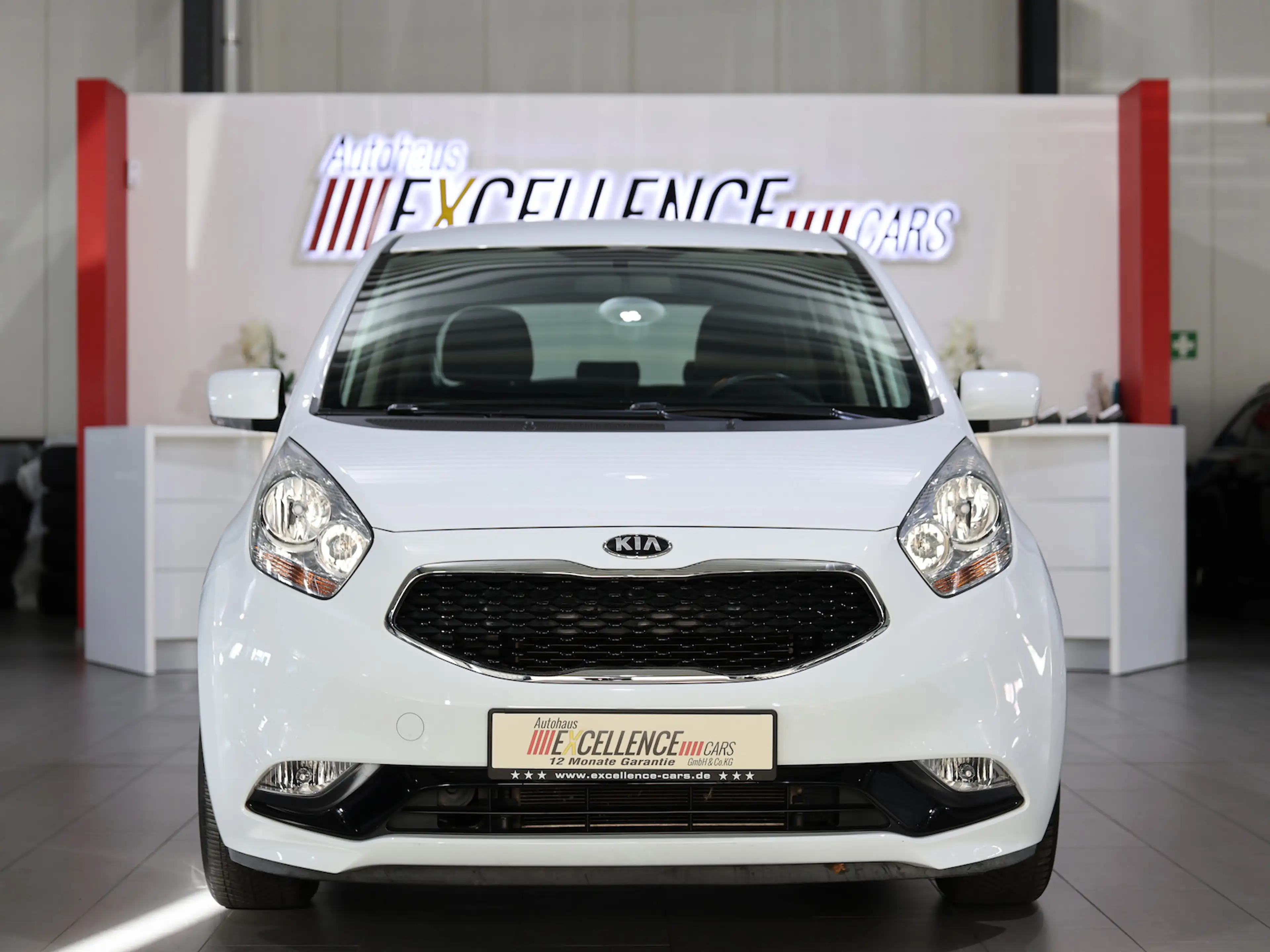 Kia Venga 1.4i DREAM TEAM / NAVI+KAMERA / MFL-BEHEIZ — photo 6