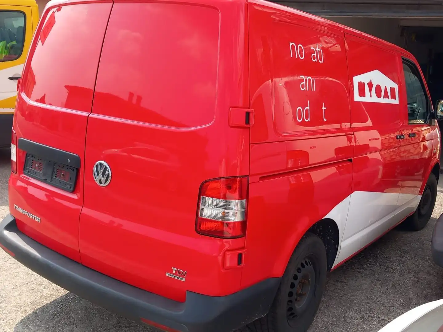 Volkswagen T5 Transporter 4x4 TDI 2000 Rosso - 2