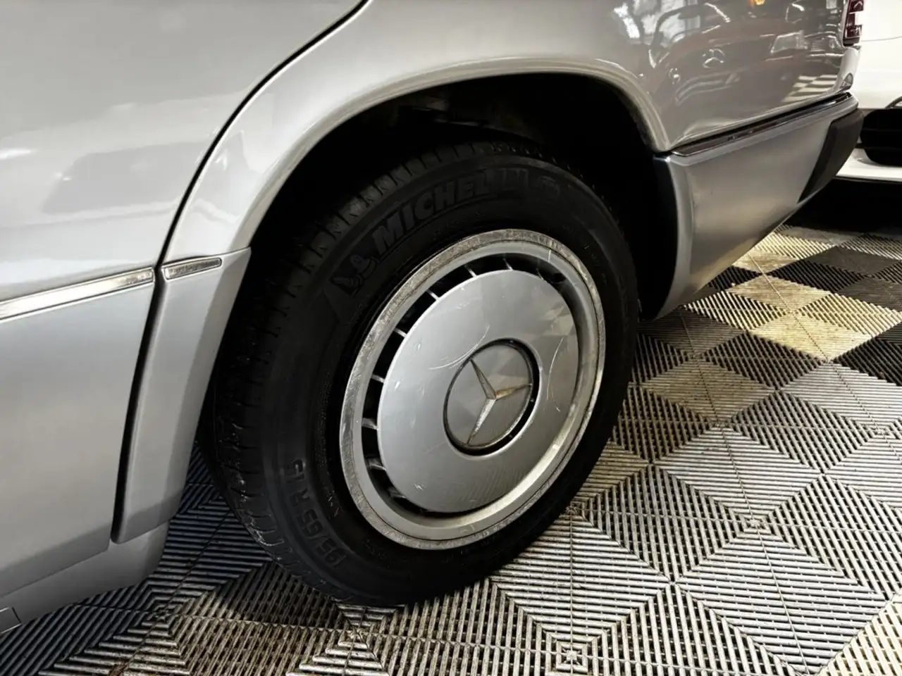 Mercedes-Benz W124 E250d Turbo, foto 11
