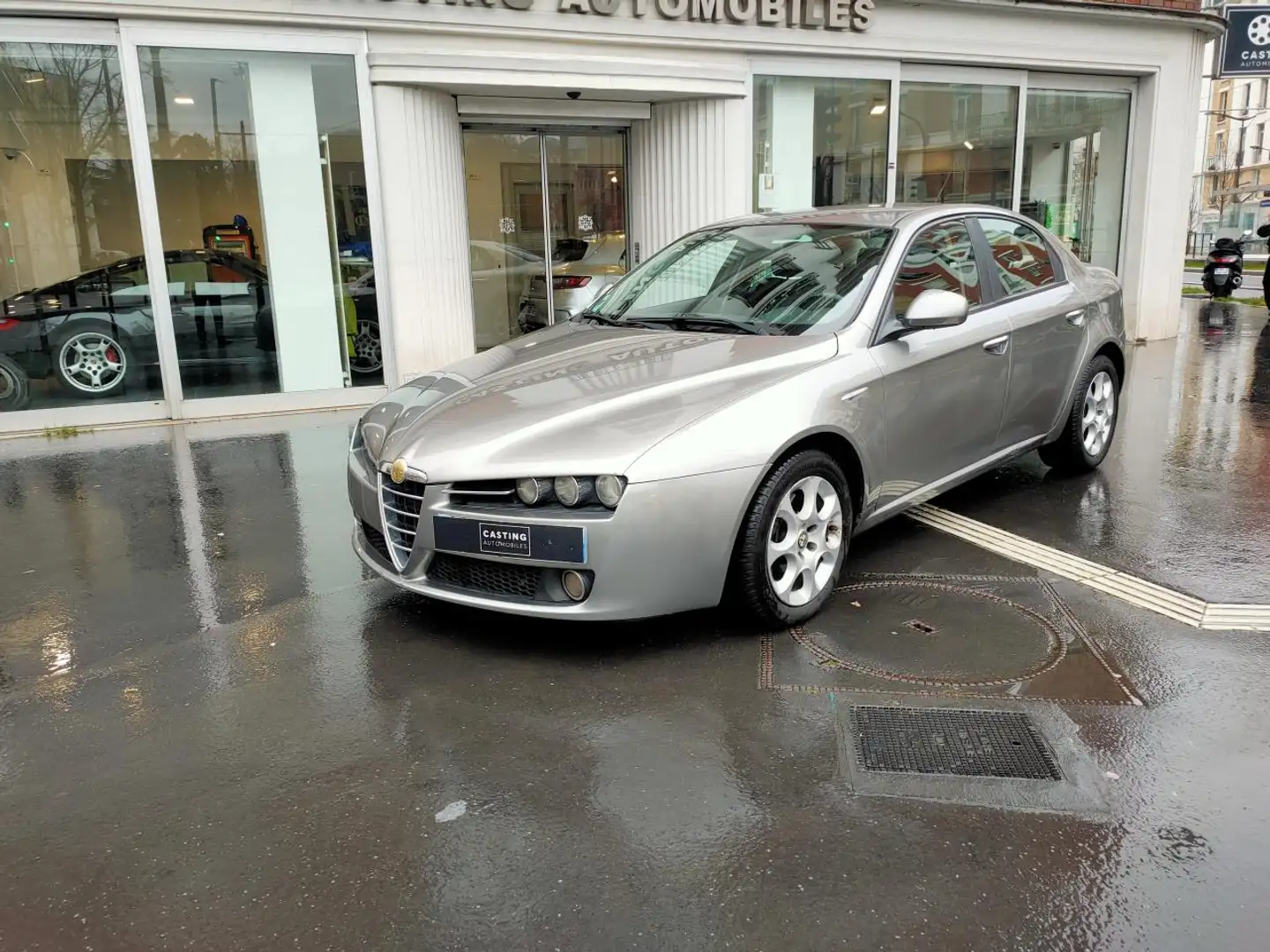 Alfa Romeo 159 1.9 JTDM - 150  Distinctive à professionnels Blanc - 1