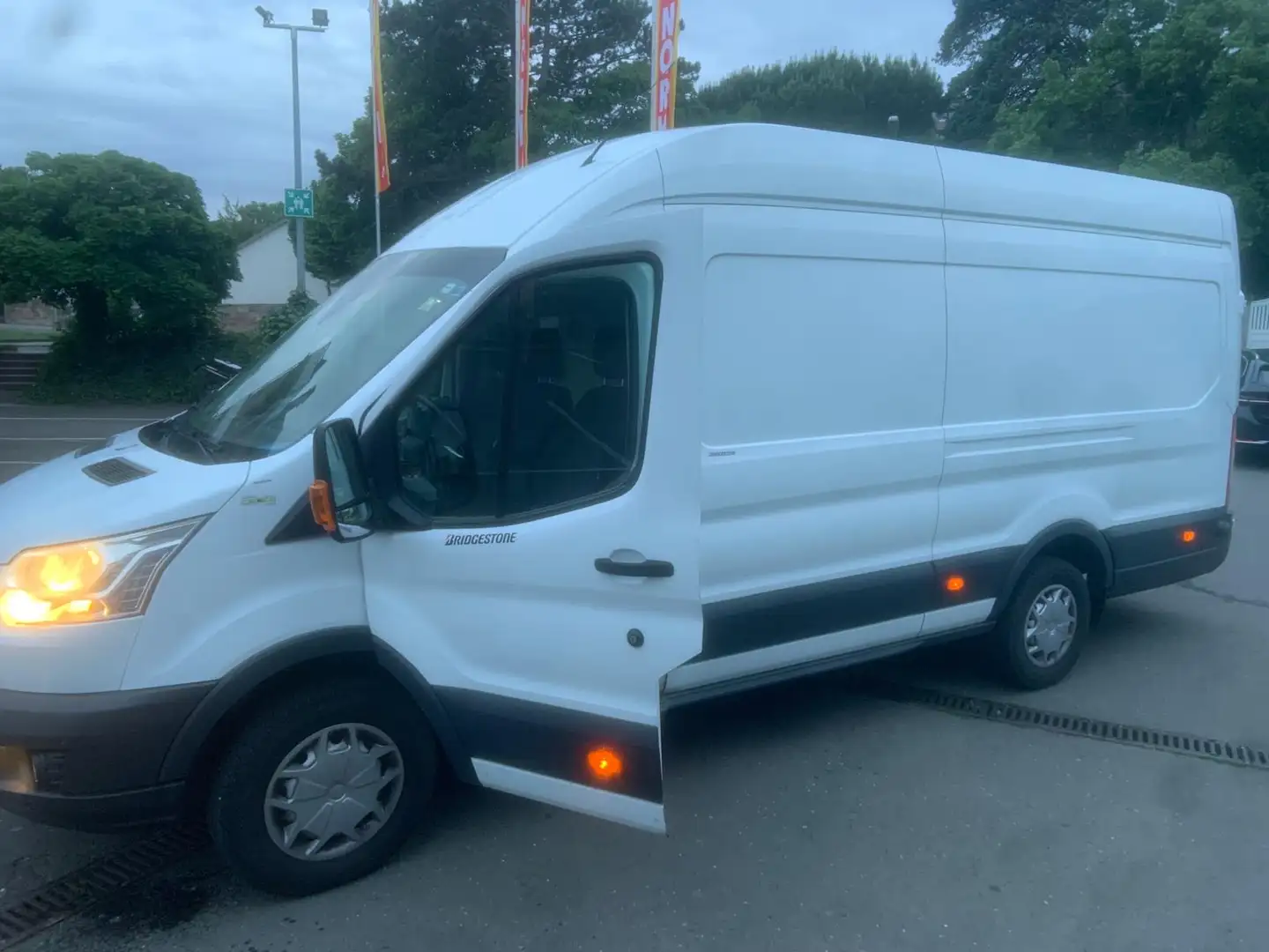 Ford Transit 350 L2H2 HA S&S (12-Si.) Trend - 1