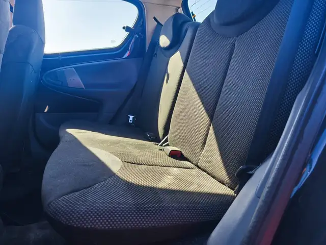 Toyota Aygo view 12