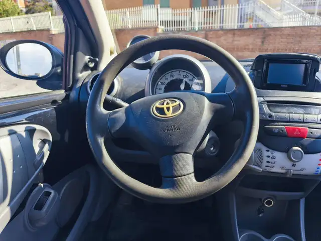 Toyota Aygo view 13