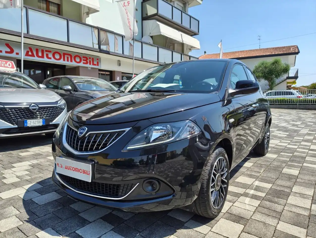 Lancia Ypsilon 2024