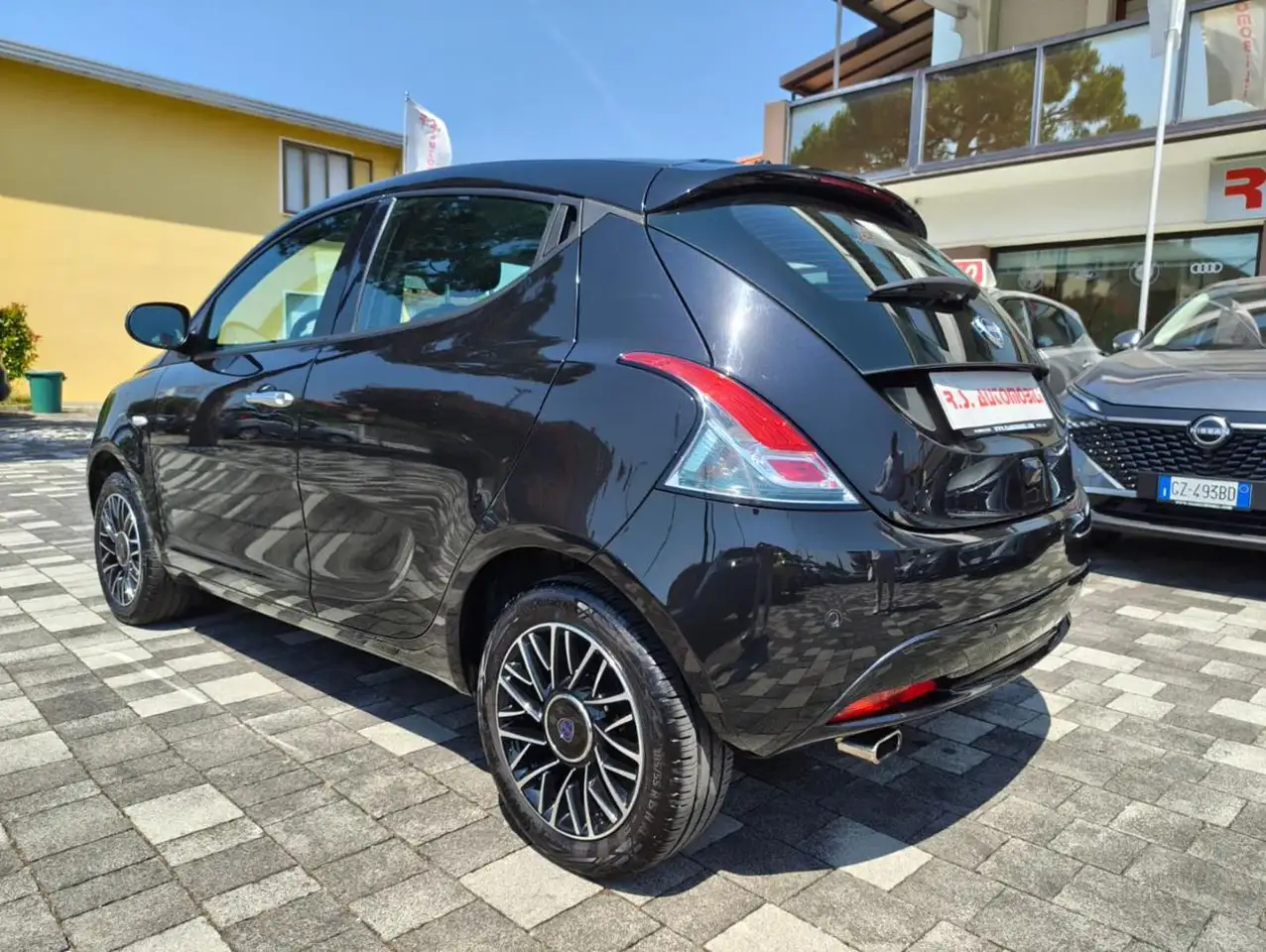 Lancia Ypsilon 2024