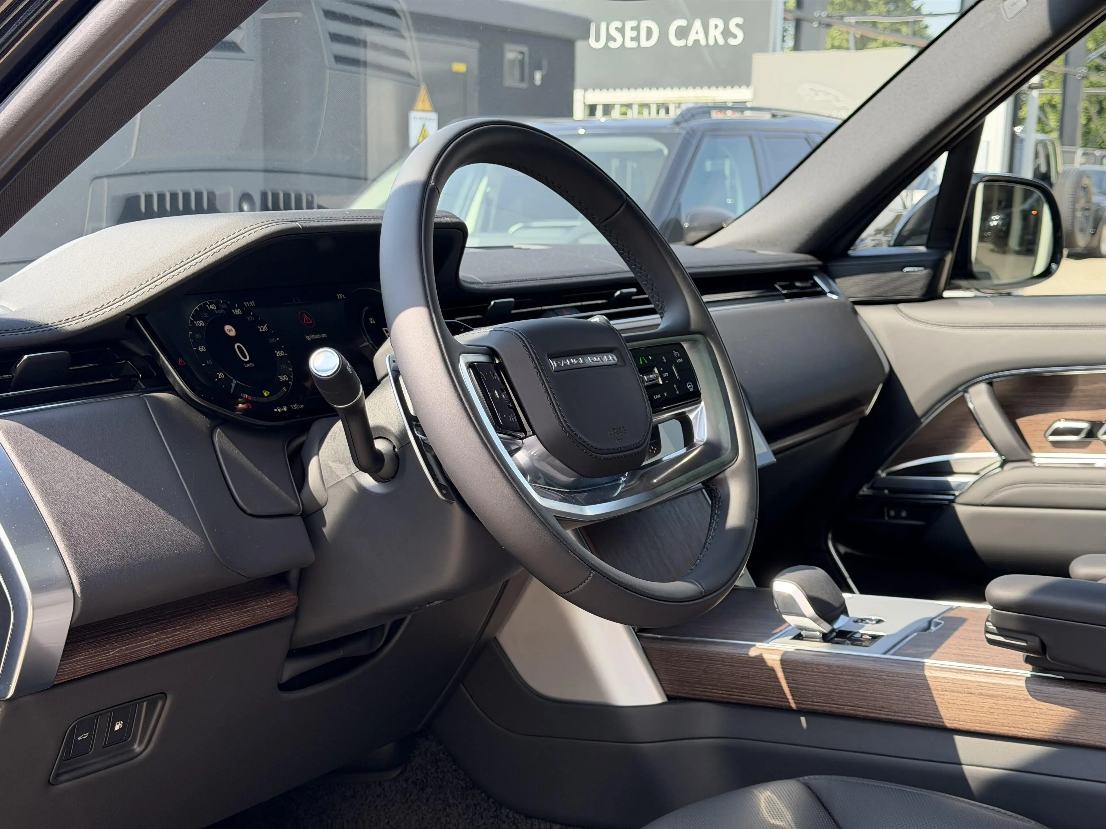 Land Rover Range Rover SWB P460e SE AWD Auto. 26MY — photo 3