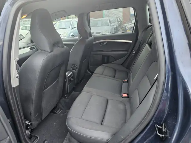 Volvo V70 view 14