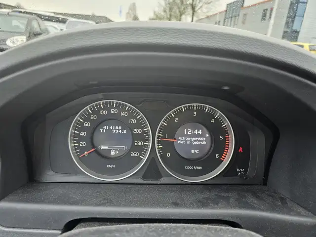 Volvo V70 view 17