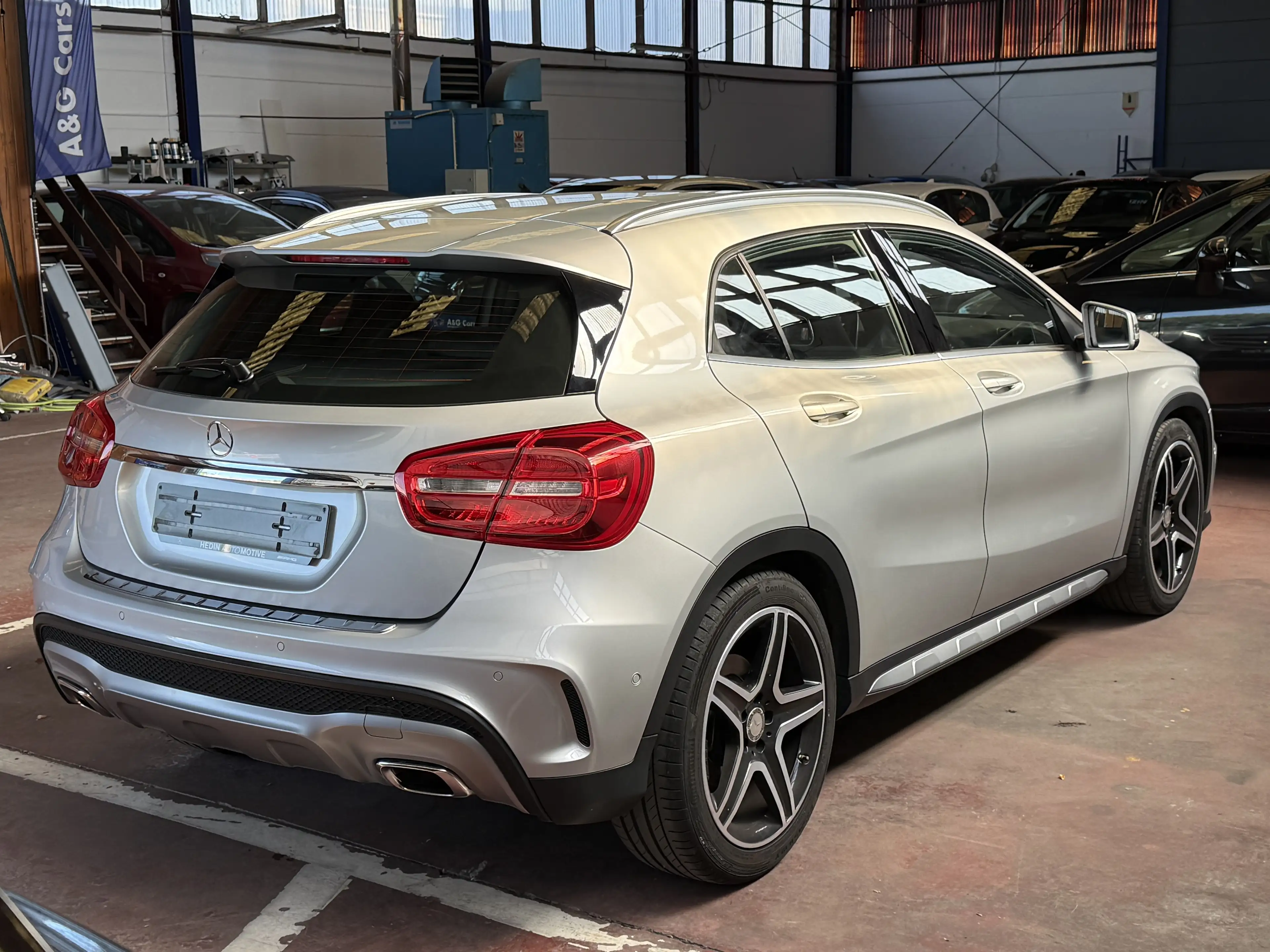 Mercedes-Benz GLA 180 GLA 180i Automatique AMG. 1 Jaar Garantie — photo 7