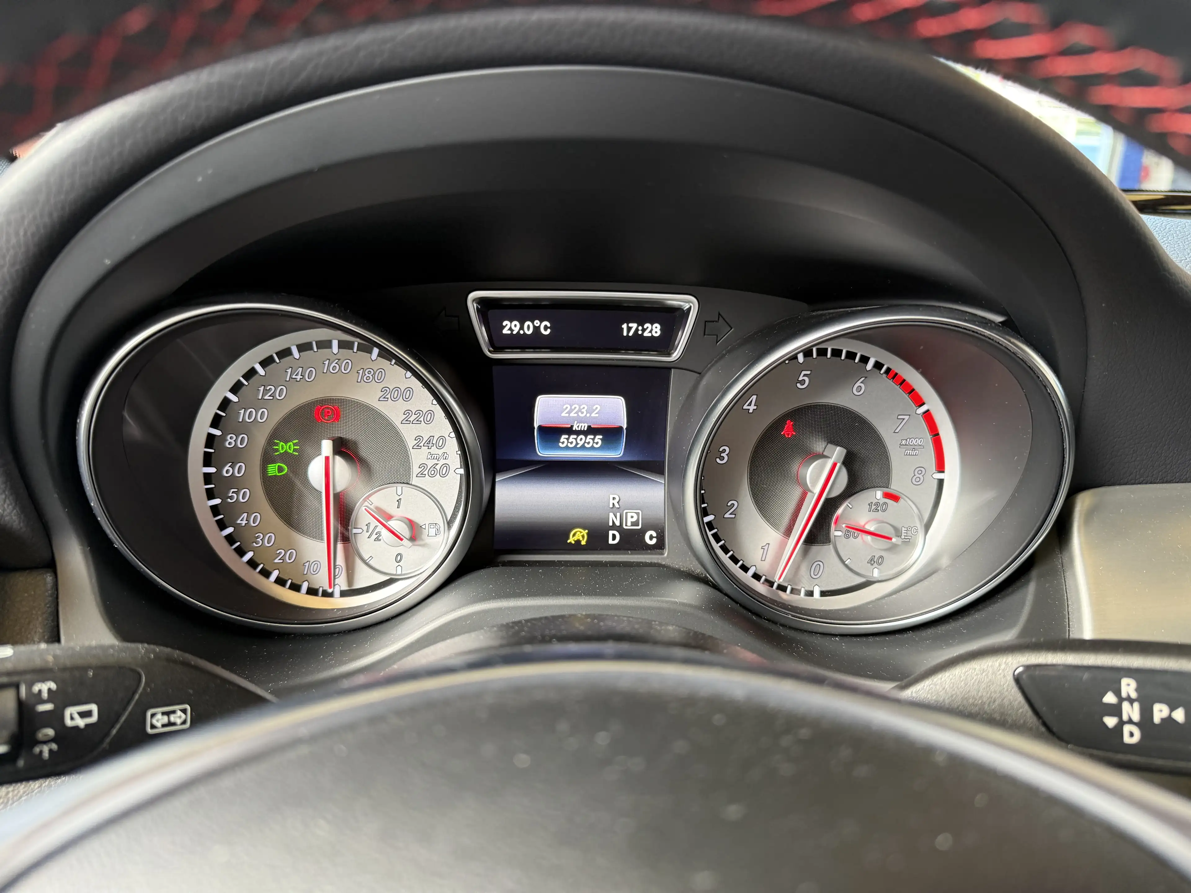 Mercedes-Benz GLA 180 GLA 180i Automatique AMG. 1 Jaar Garantie — photo 14