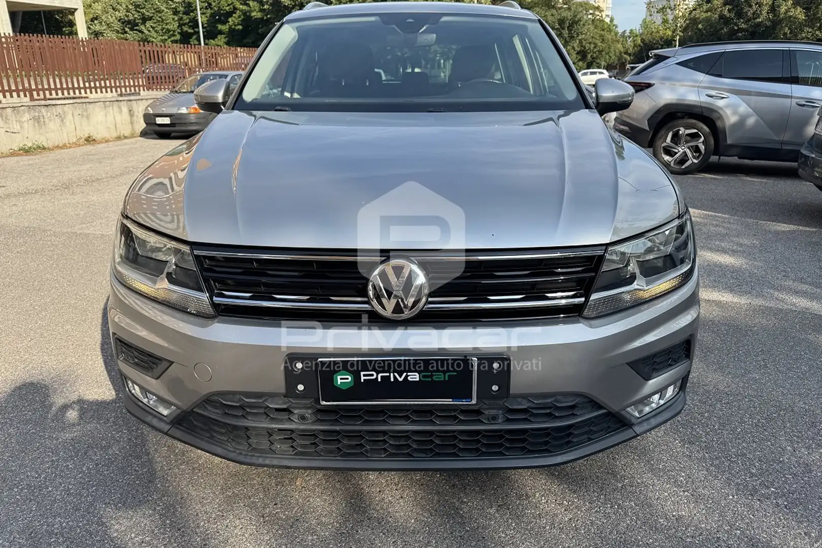 Volkswagen Tiguan Tiguan 2.0 TDI SCR Business BlueMotion Technology Argento - 2