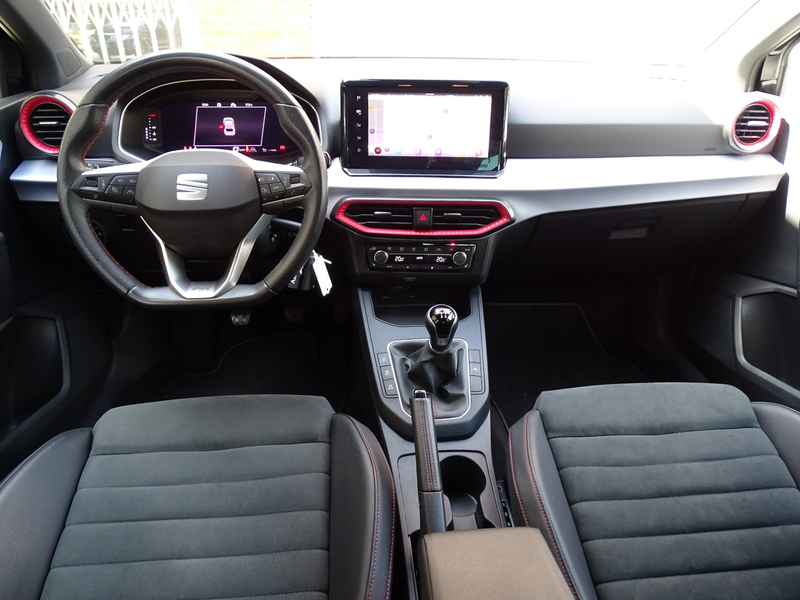 SEAT Ibiza 1.0 EcoTSI FR Business Intense|Camera|Adaptive|Car — photo 8