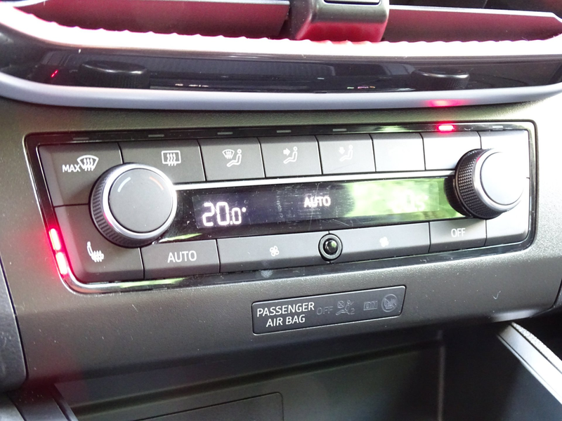 SEAT Ibiza 1.0 EcoTSI FR Business Intense|Camera|Adaptive|Car — photo 14